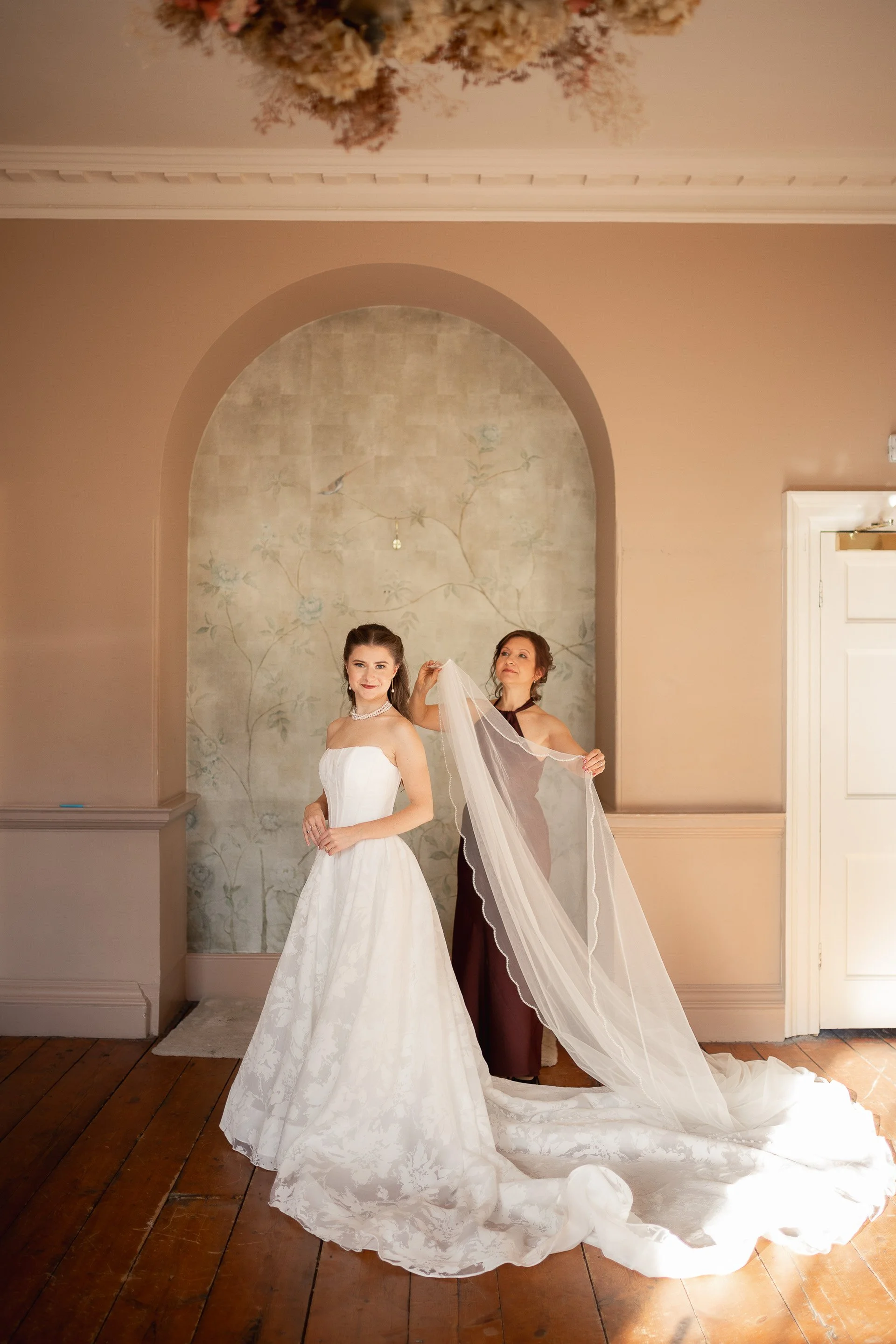 London Wedding Photographer_The Orangery Wedding of Alex and James-71.jpg