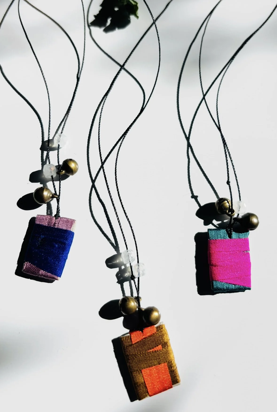 DREAM POUCH // TRAUM-TÄSCHCHEN
