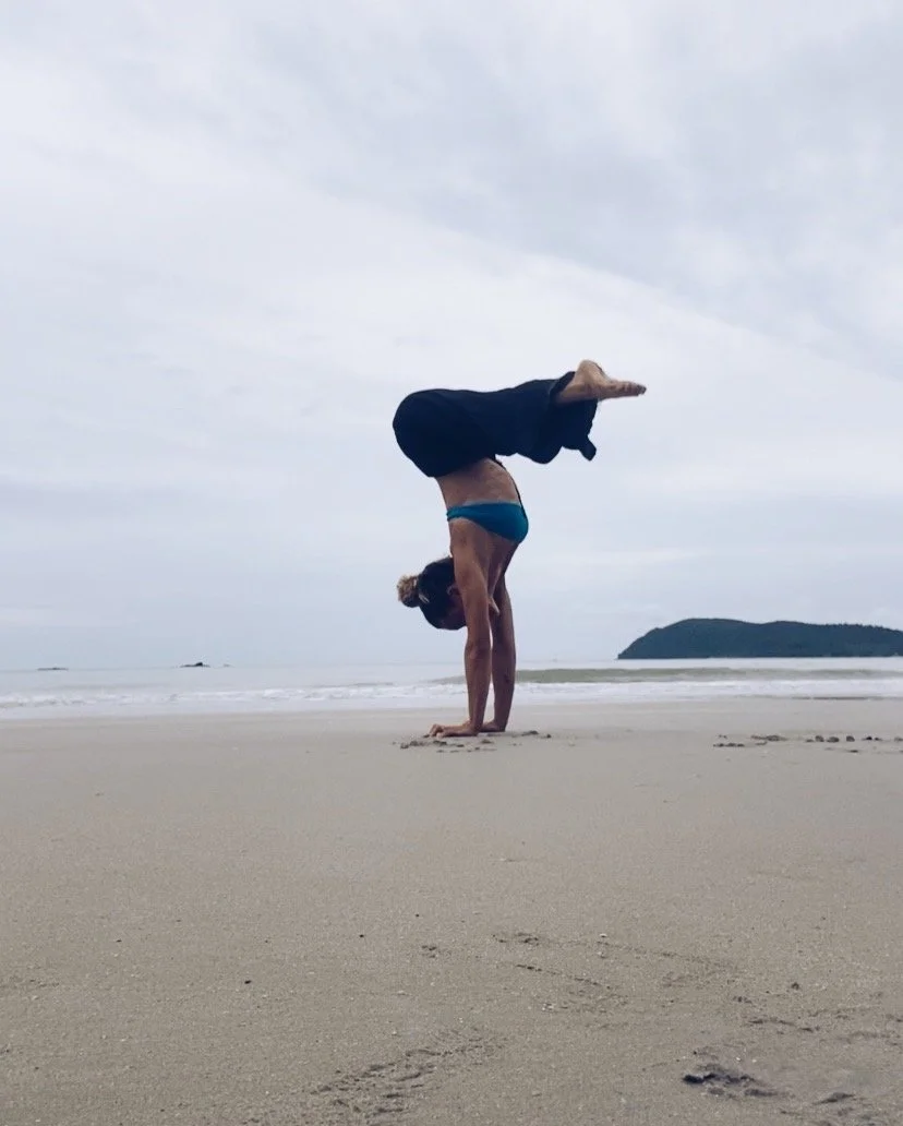 Yoga Flow with Jasmin von Schreiber. 