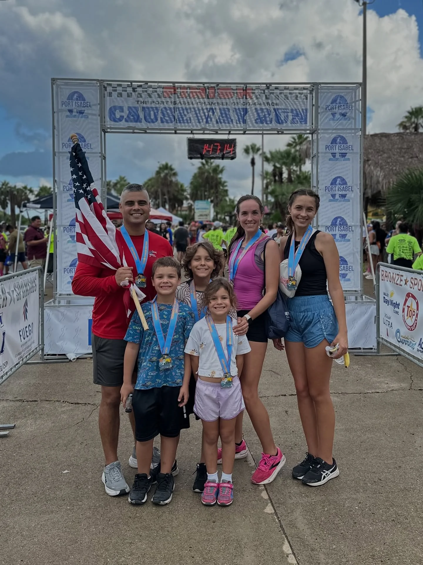 MAKING SOUTH TEXAS HEALTHY AGAIN one step at a time! It was a joy to join the community, young and old, with my family under our flag at the @pichamber 10th Annual Summer Causeway Run. This is what it takes to make change in South Texas, a community