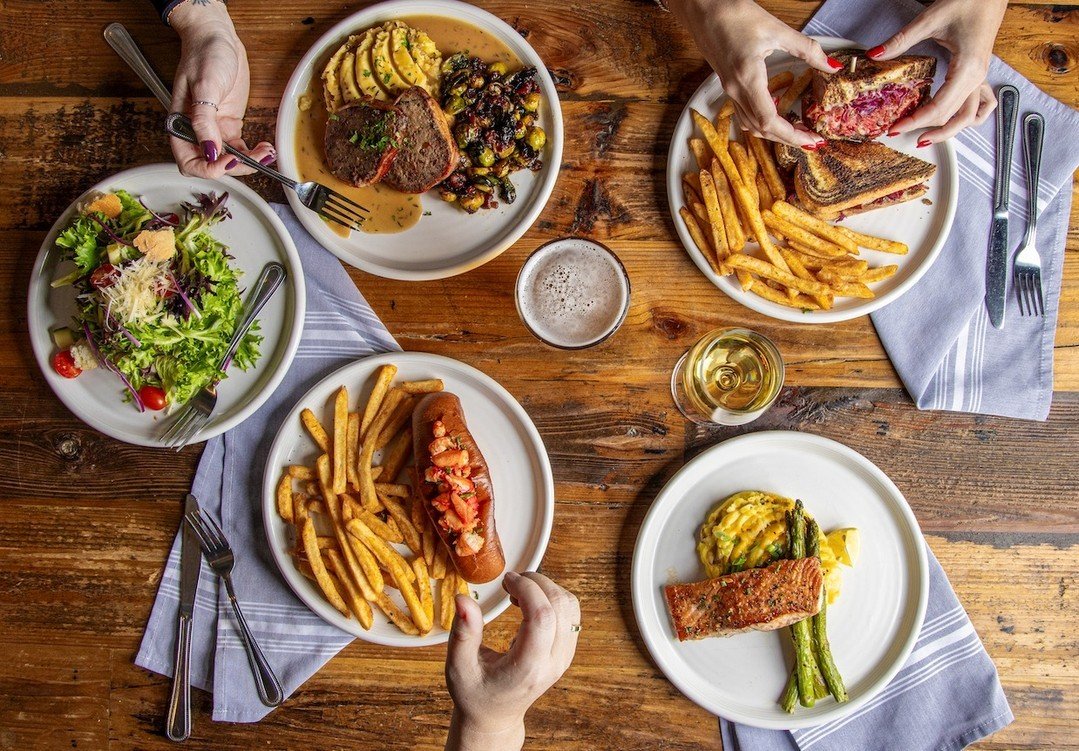 It&rsquo;s the weekend and we think you deserve a Reuben Sandwich. Or a Lobster Roll. Or whatever the heck your lil&rsquo; heart desires. Get after it, Kansas City &ndash; we can&rsquo;t wait to see you. 

👉 Reserve a table: https://bit.ly/3Souk7z
?