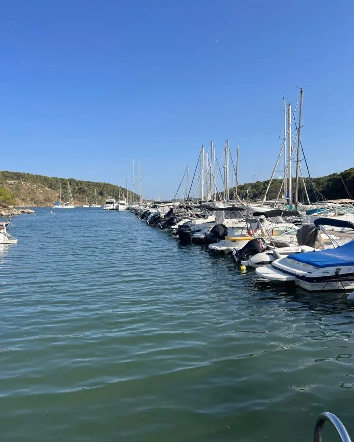 A little snapshot of a fab family week away in Menorca last week - 16 of us so lots of laughing, good food and good company. 

Shame my girls were missing this time.
