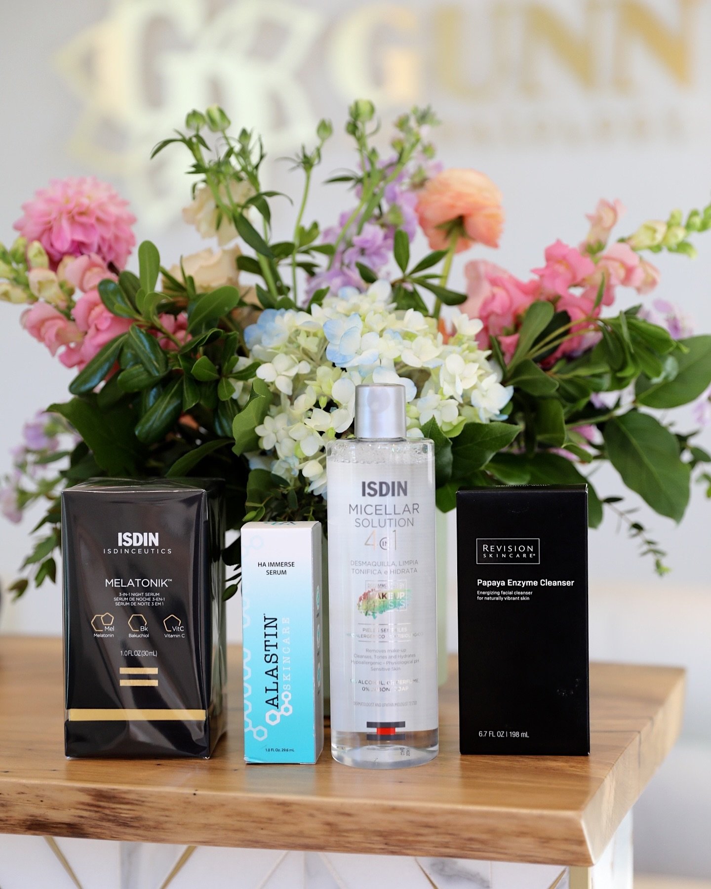 🎁😍Give the gift of glowing skin this Mother&rsquo;s Day! Swing by today for any last minute gifts and our staff will help you pick out the perfect present for Mom! ✨✨ 20% OFF ALL SKINCARE TODAY!