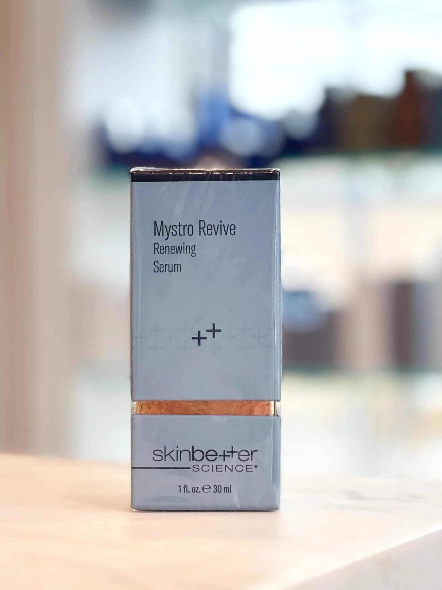 🪩✨NEW YEAR&rsquo;S GIVEAWAY ✨🪩

The #1 product Dr. Gunn is incorporating into her daily routine this year is @skinbetter Mystro Revive! For patients 40+ experiencing perimenopause and accelerated aging this is essential for calming redness, stimula