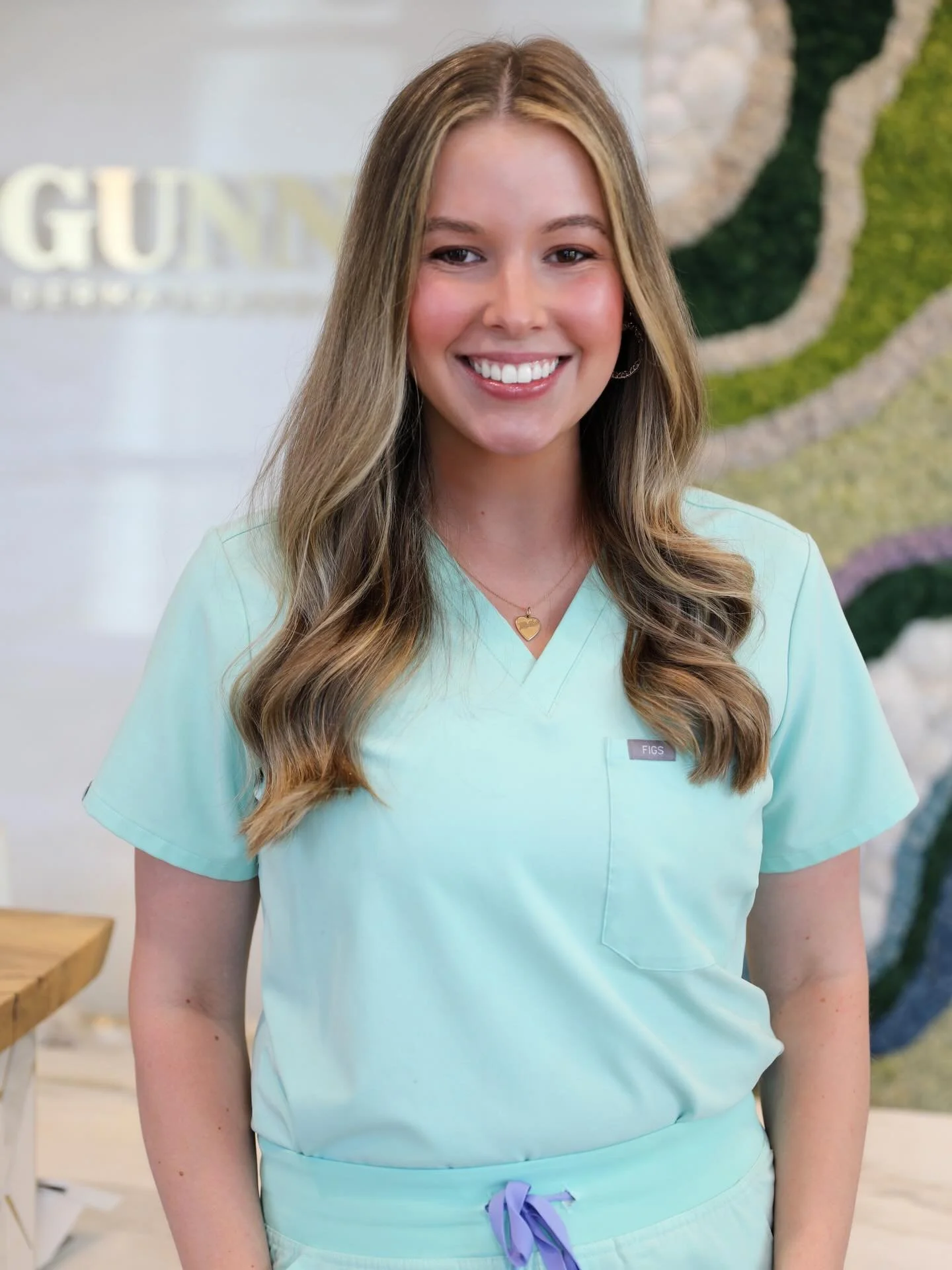 Happy 5 Year Gunniversary to our HR Queen, Kiah! ✨🩷 Kiah has been with Gunn Dermatology since the very beginning, and she&rsquo;s poured her heart and soul into building the incredible team we have today. Behind the scenes, she&rsquo;s the one makin