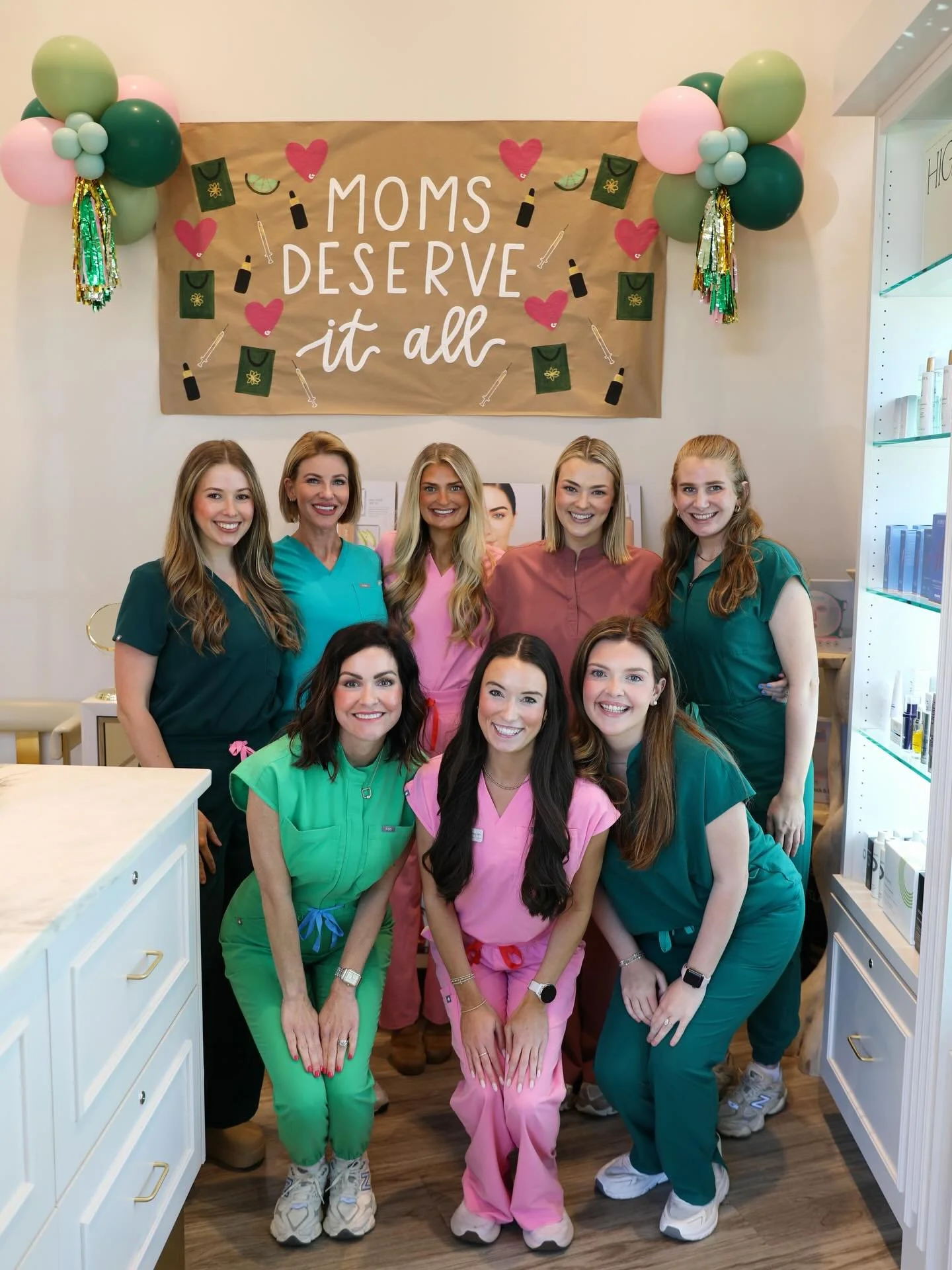 Moms deserve it all 🌸🙌
And getting to treat you all was the best part! 🤍

Thank you to everyone who joined us for Mamas, Makeovers &amp; Margs. We loved spending the day with you! 

Special thanks to @dimplesbhm @thejoneshatbar @mountainbrooknutri