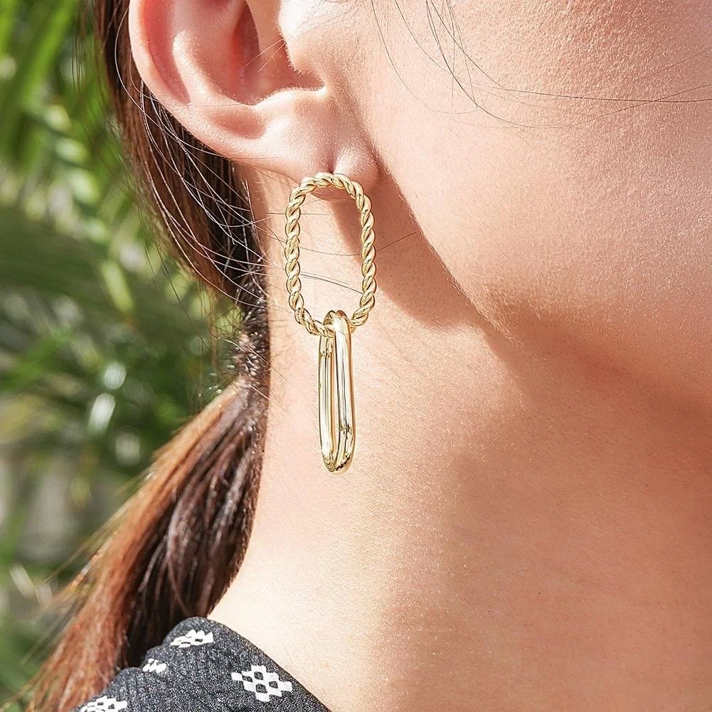 Amelia 18Kt Gold Threader Interlocking Paperclip Style Link Earring