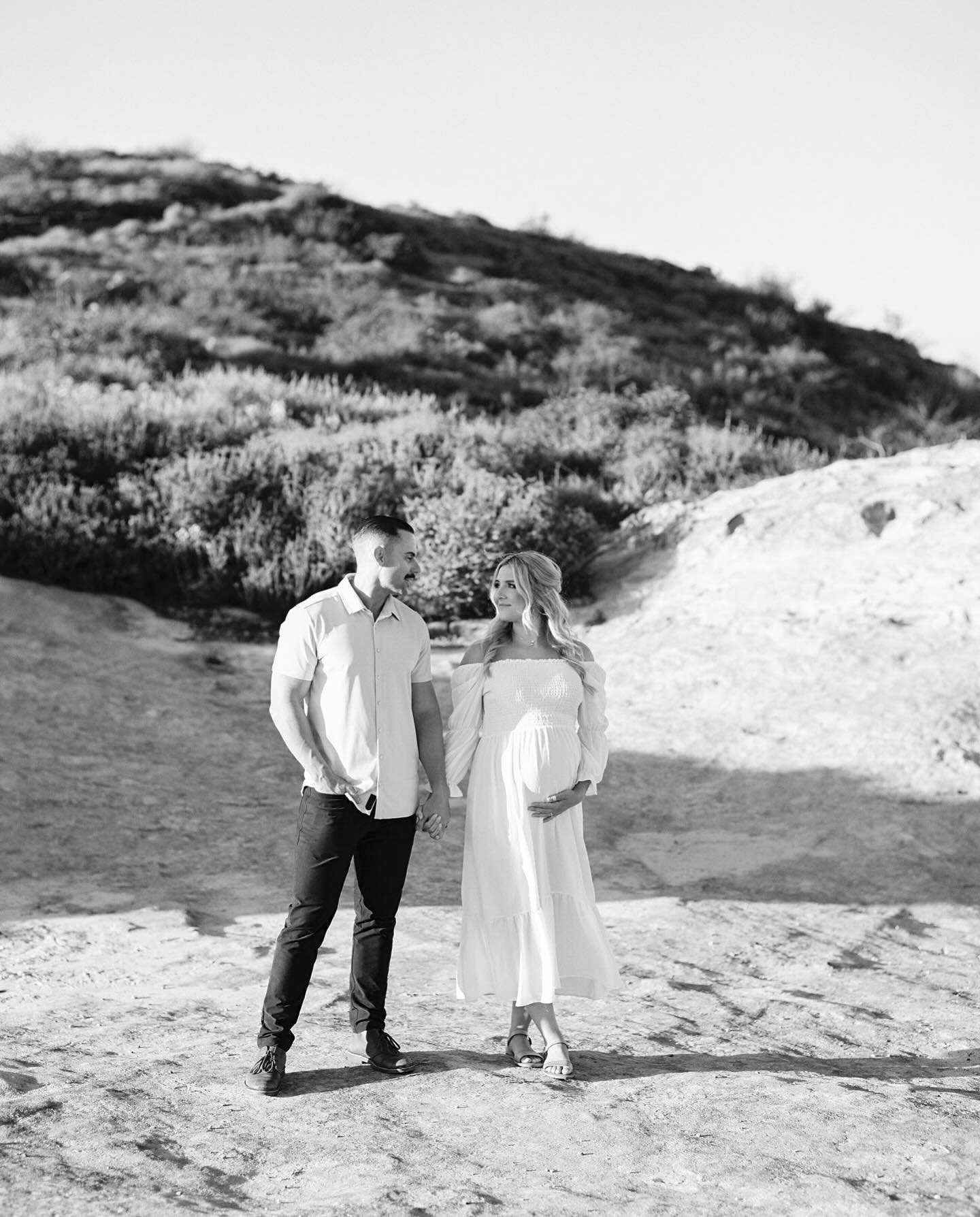 Medium format film from B + D&rsquo;s maternity session 🎞️

-

Orange County maternity photography, Irvine family photographer, Orange County family photography, LA wedding photographer, Orange County wedding photographer, film maternity photos, med