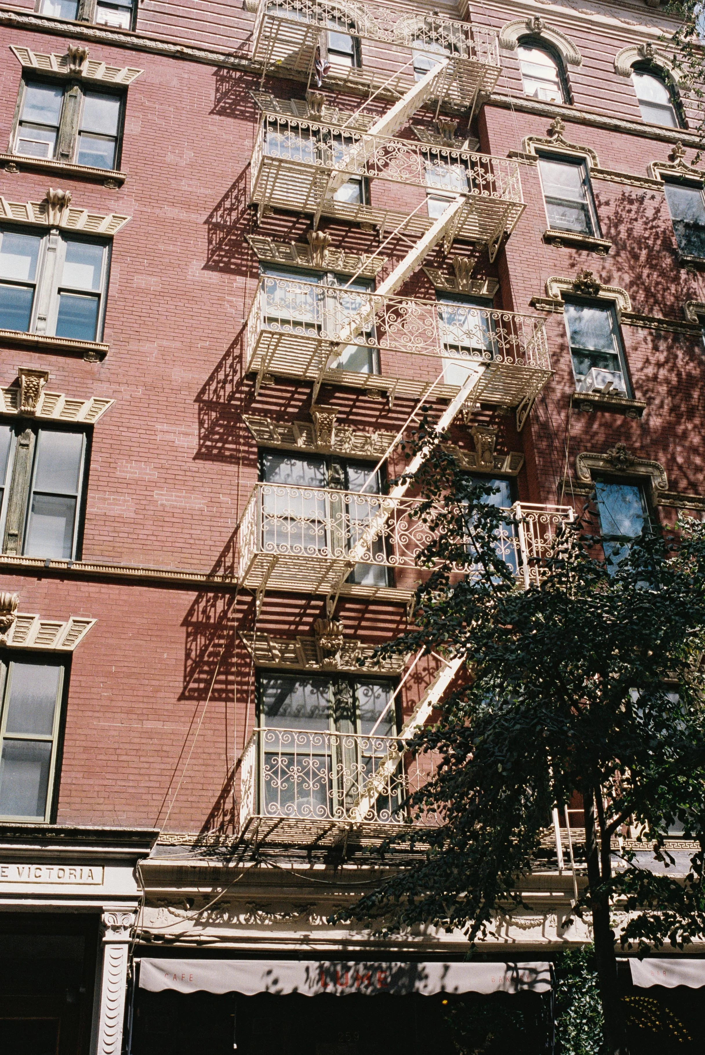 e+c-210.jpg