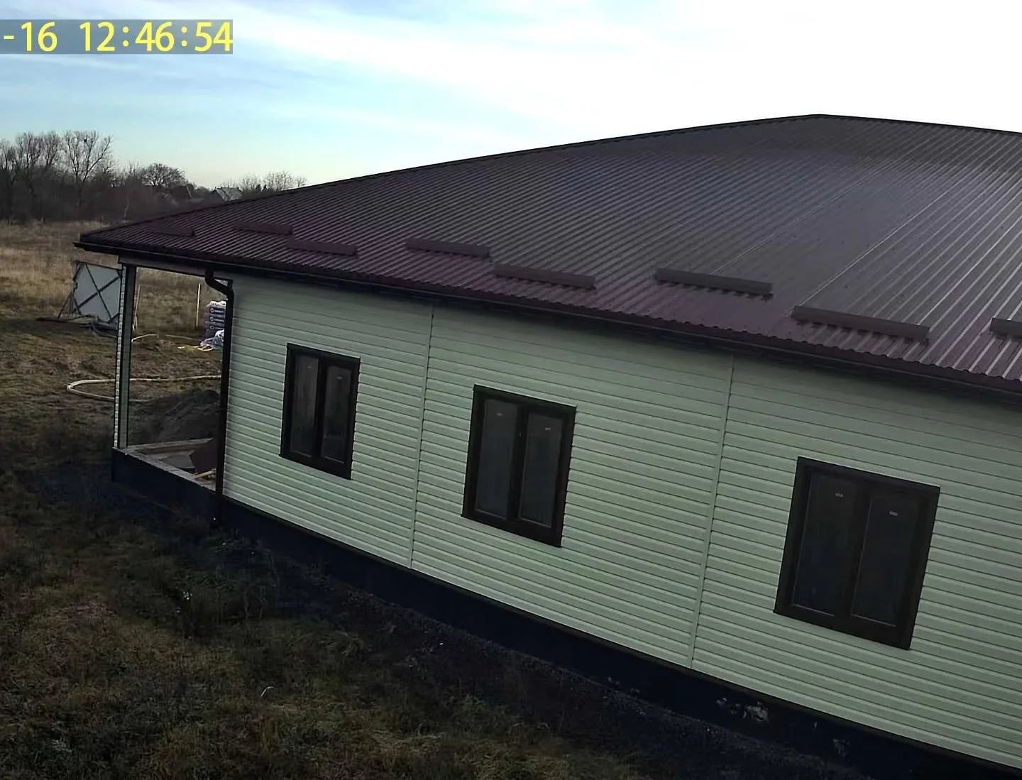 The property cam doesn't show it, but stuff is happening at Blossom Cottage. The crew poured the final layer of concrete flooring today. #ukraineorphans #ukraineadoption #ukrainefostercare #shadeforchildren #stichtingkimon