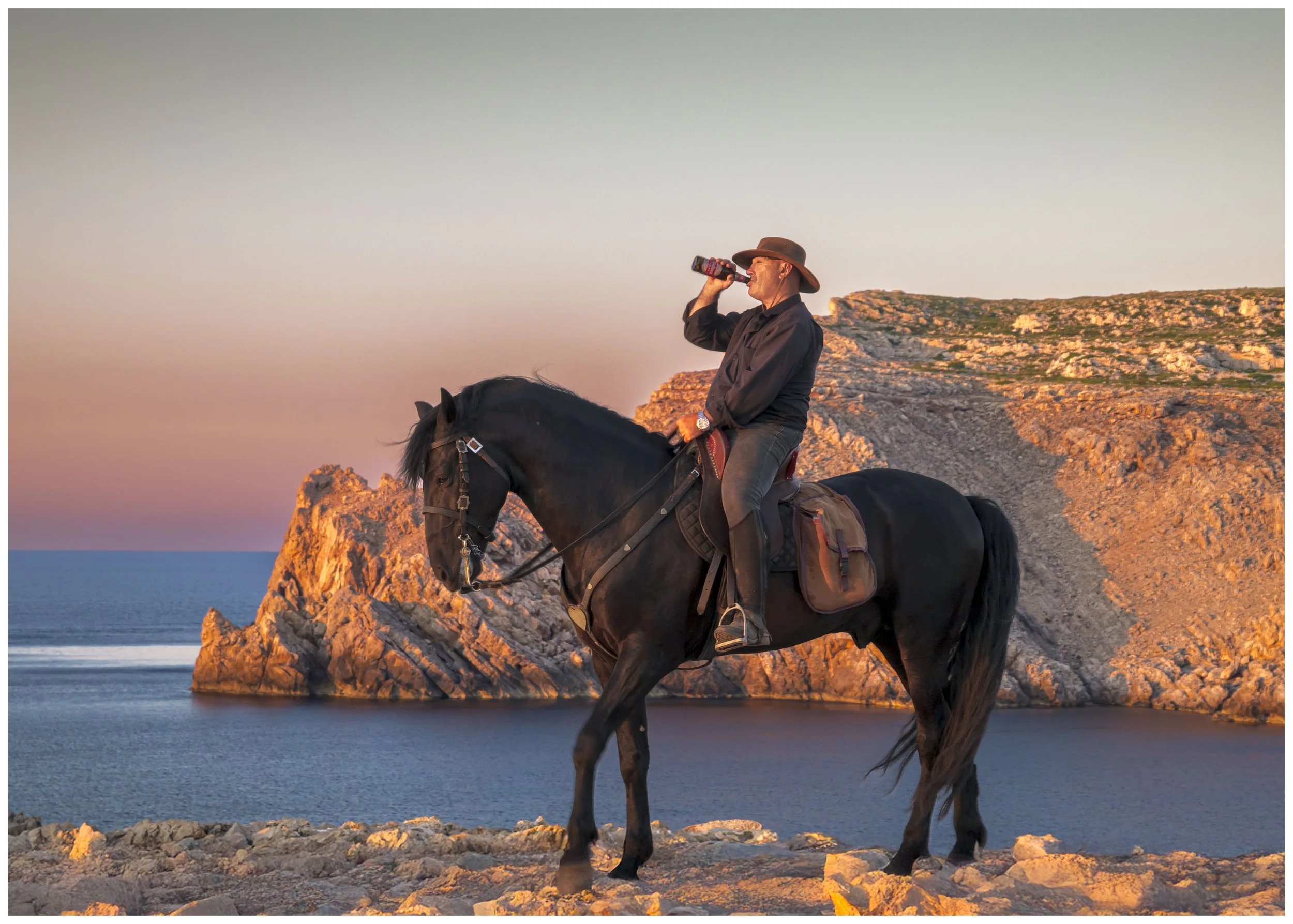 caballero en la puesta del sol.jpg