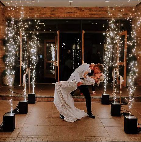 Cold_Sparkler_Machine_wedding__21674.png