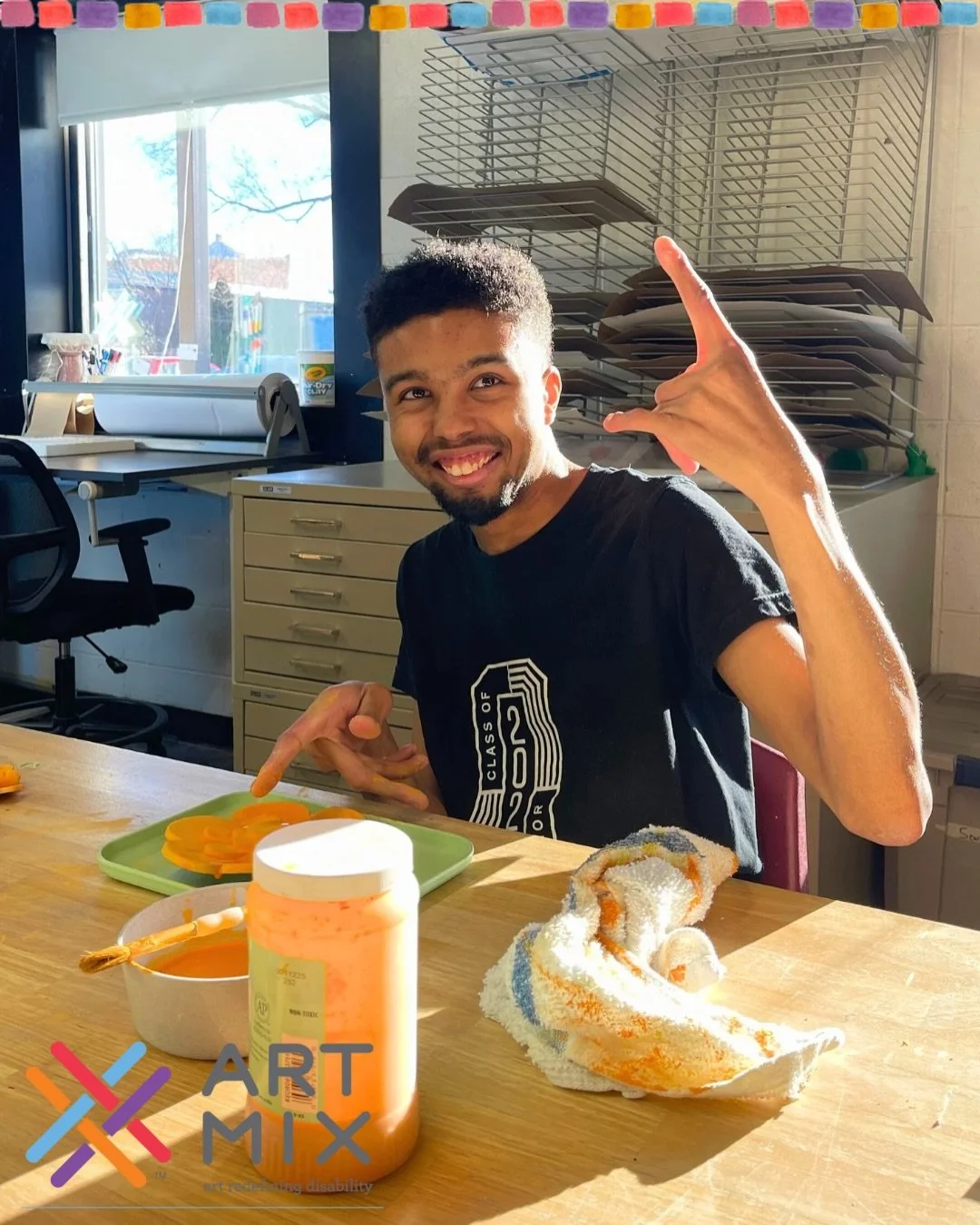 That&rsquo;s a wrap on Spring Session 1 🎉

Thank you to our incredible artists, teaching artists, and community for another session full of creativity, connection, and amazing artwork 🎨

See you all on March 30 when Spring Session 2 begins!