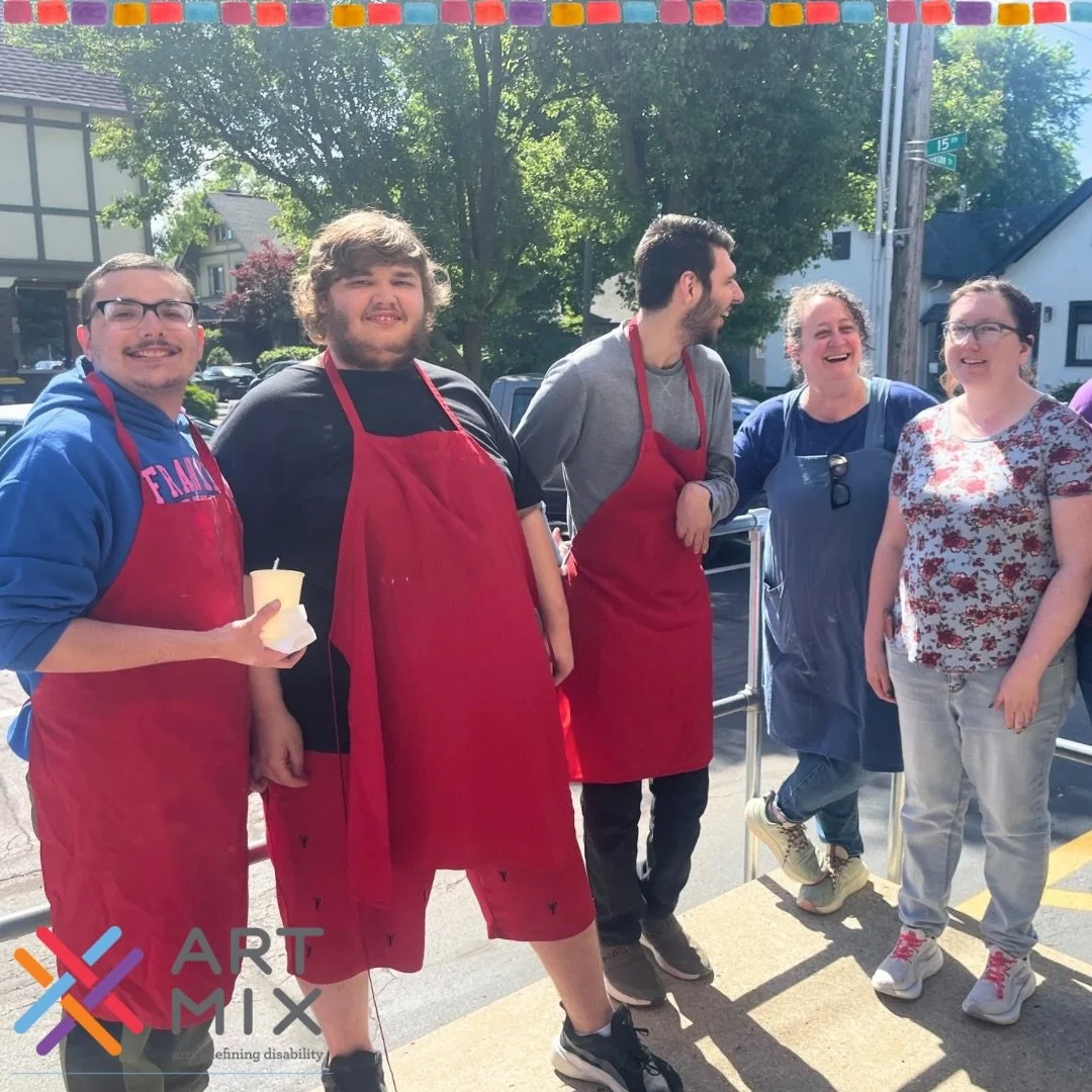 We are all smiles on this last Wednesday before Summer Break! ☀️😎