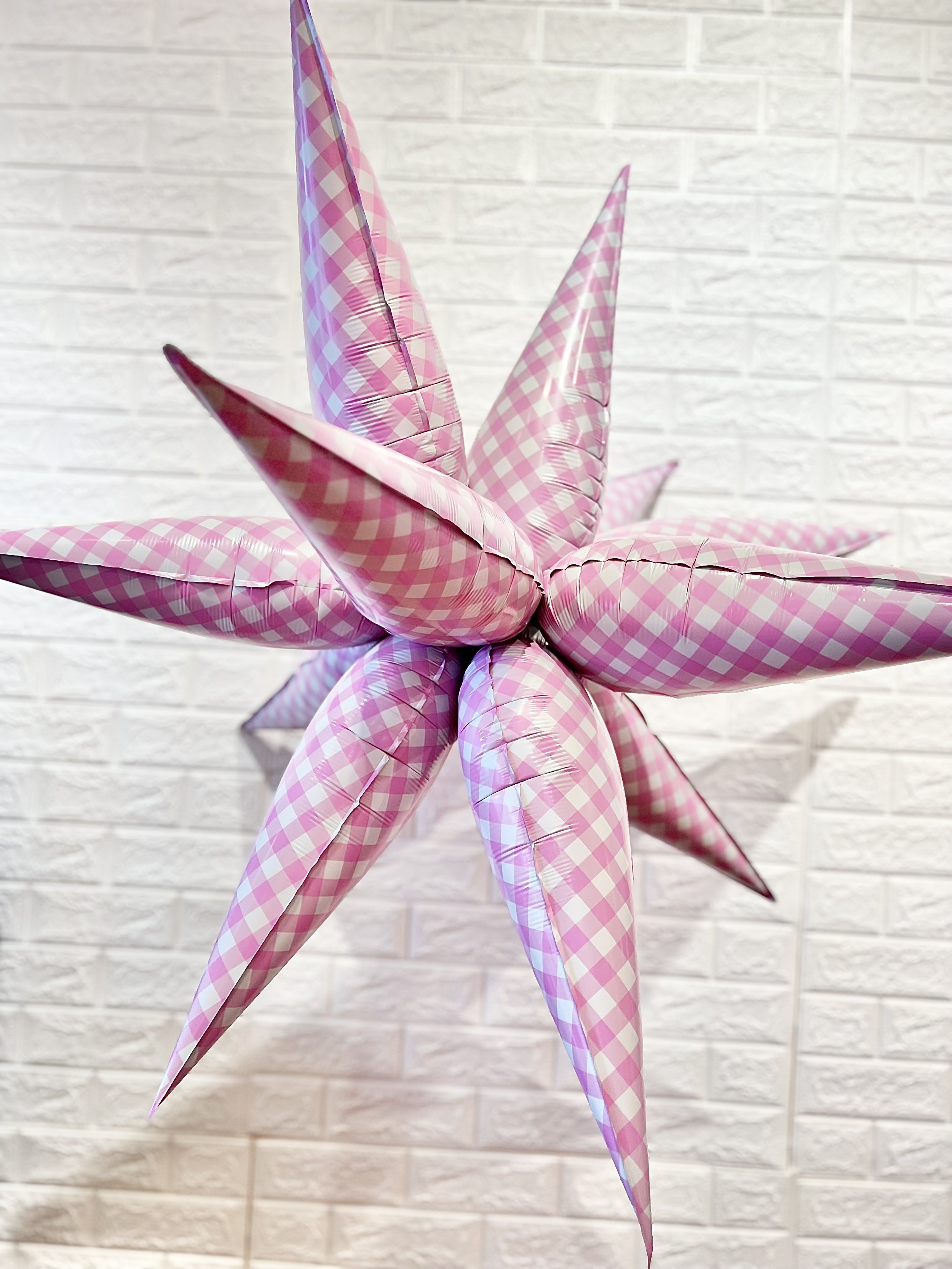Pink Ginham Starburst Balloon 40"