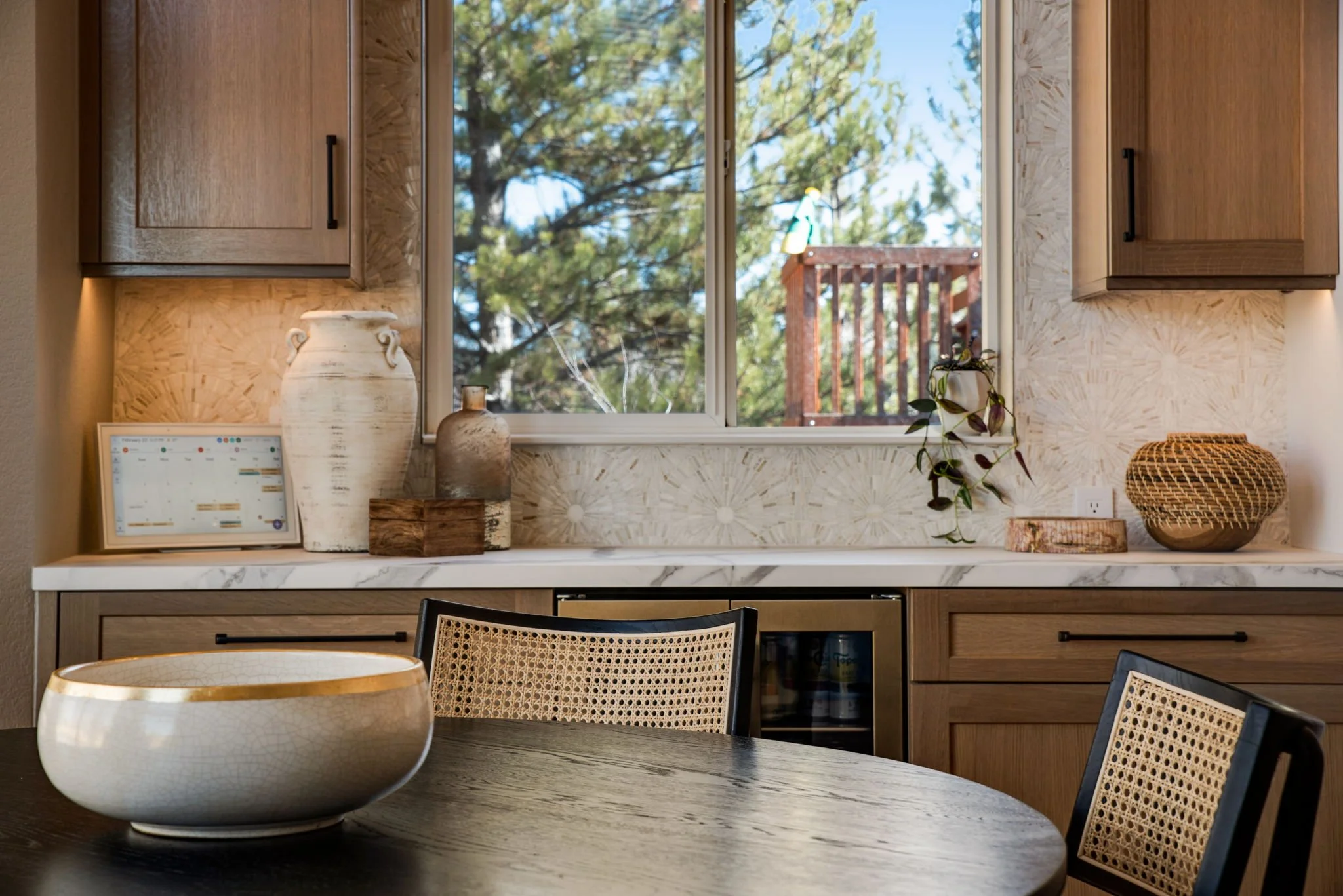 Understanding the Differences Between Quartersawn White and Rift White Oak