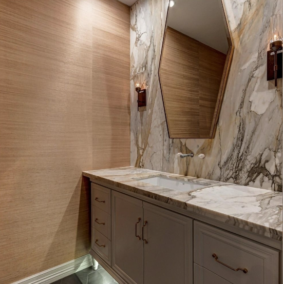  CCFinishes - Hubbardton Forge Luma Sconce  