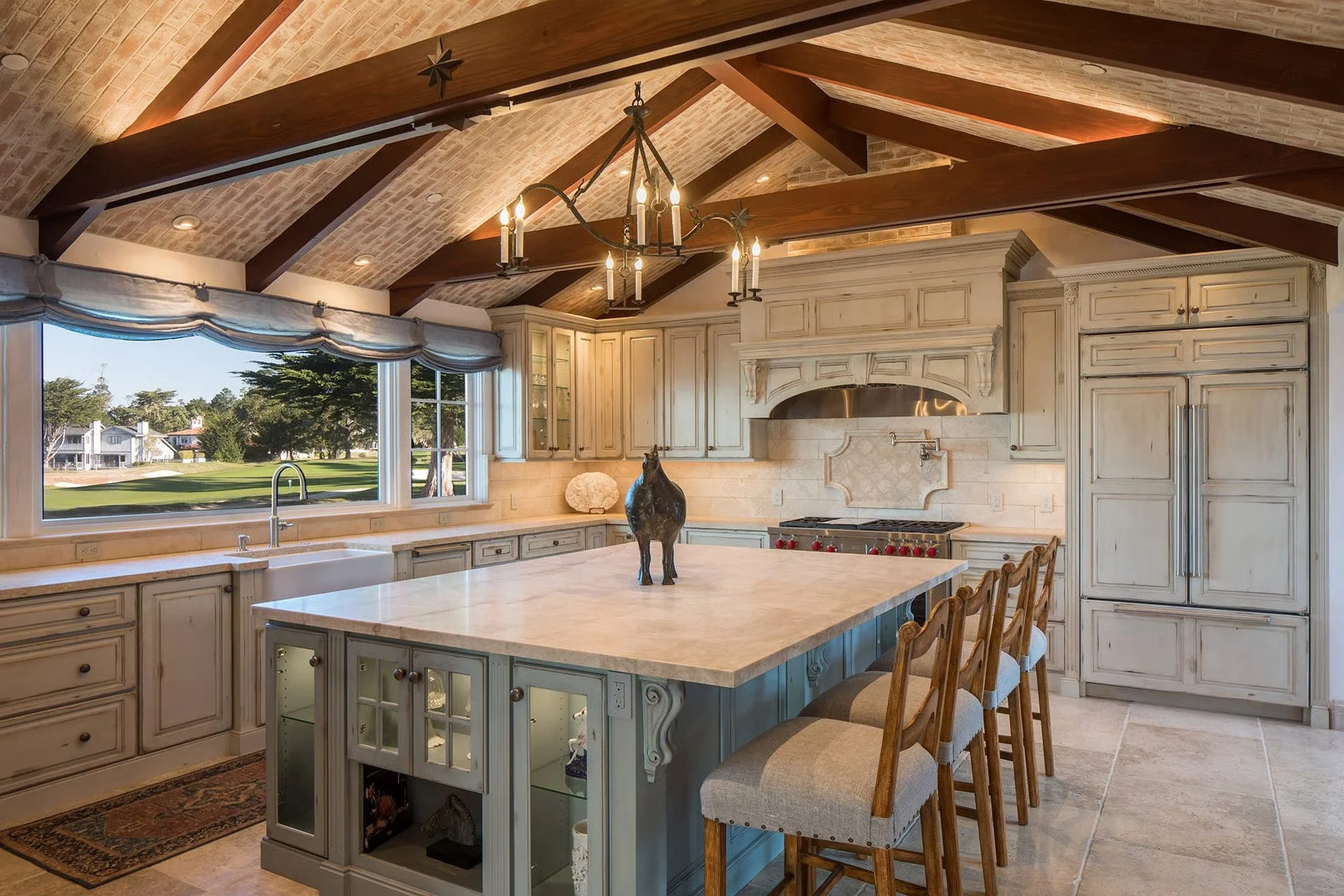 Kitchen 1.jpg