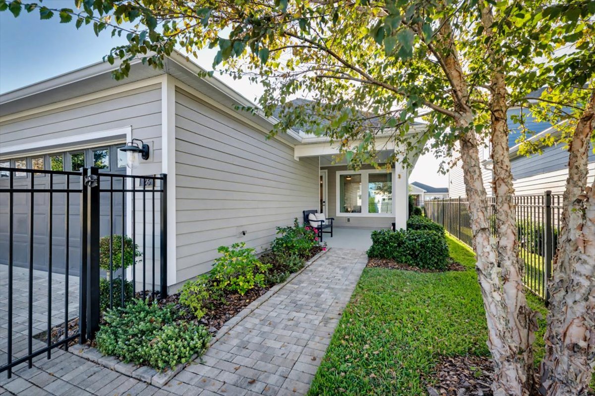 26 Gilchrist Way Fenced Yard.jpg