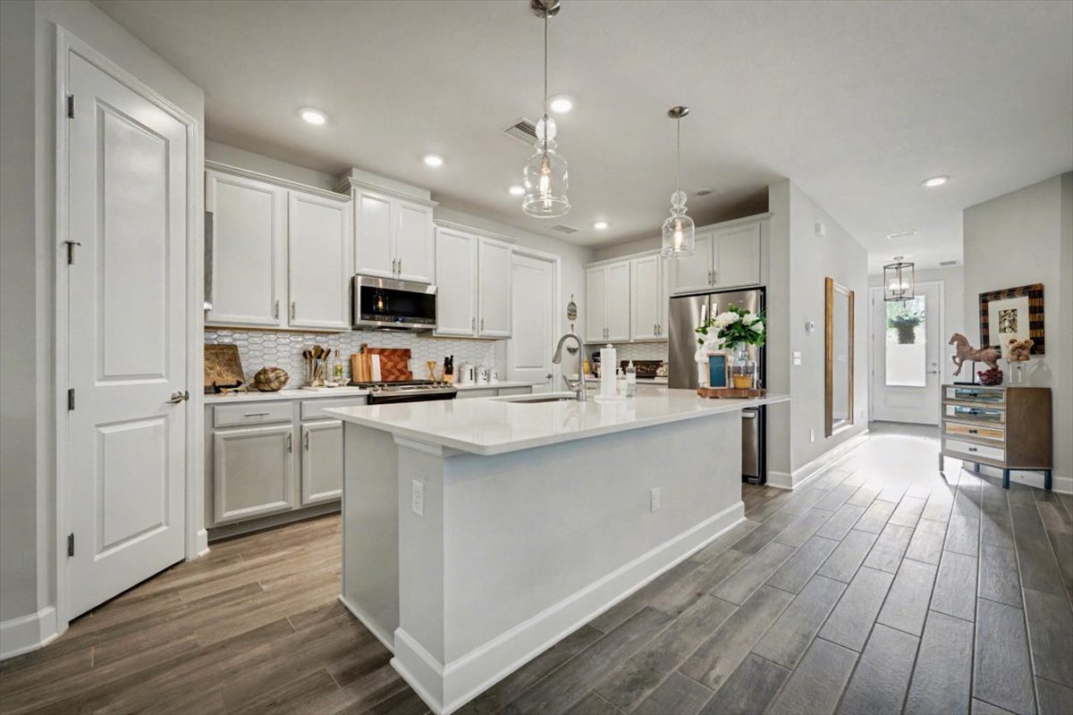 26 Gilchrist Way Kitchen with Walkin Pantry.jpg