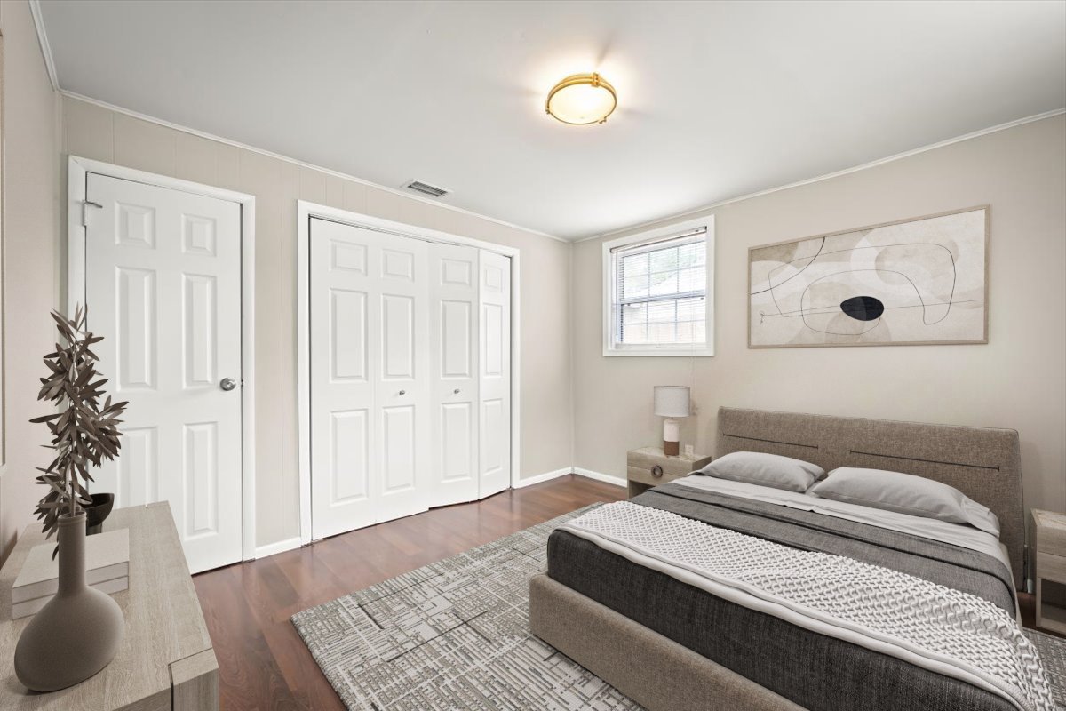 2514 Peach Dr bedroom 2.jpg