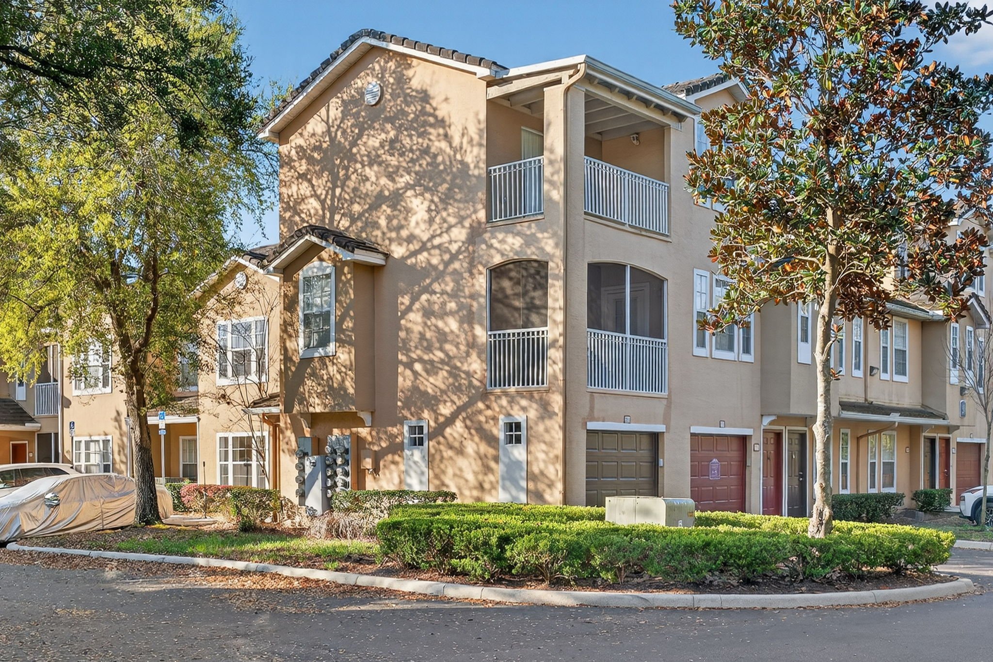 Condos for Sale Jacksonville FL: Inside This Gate Parkway Opportunity