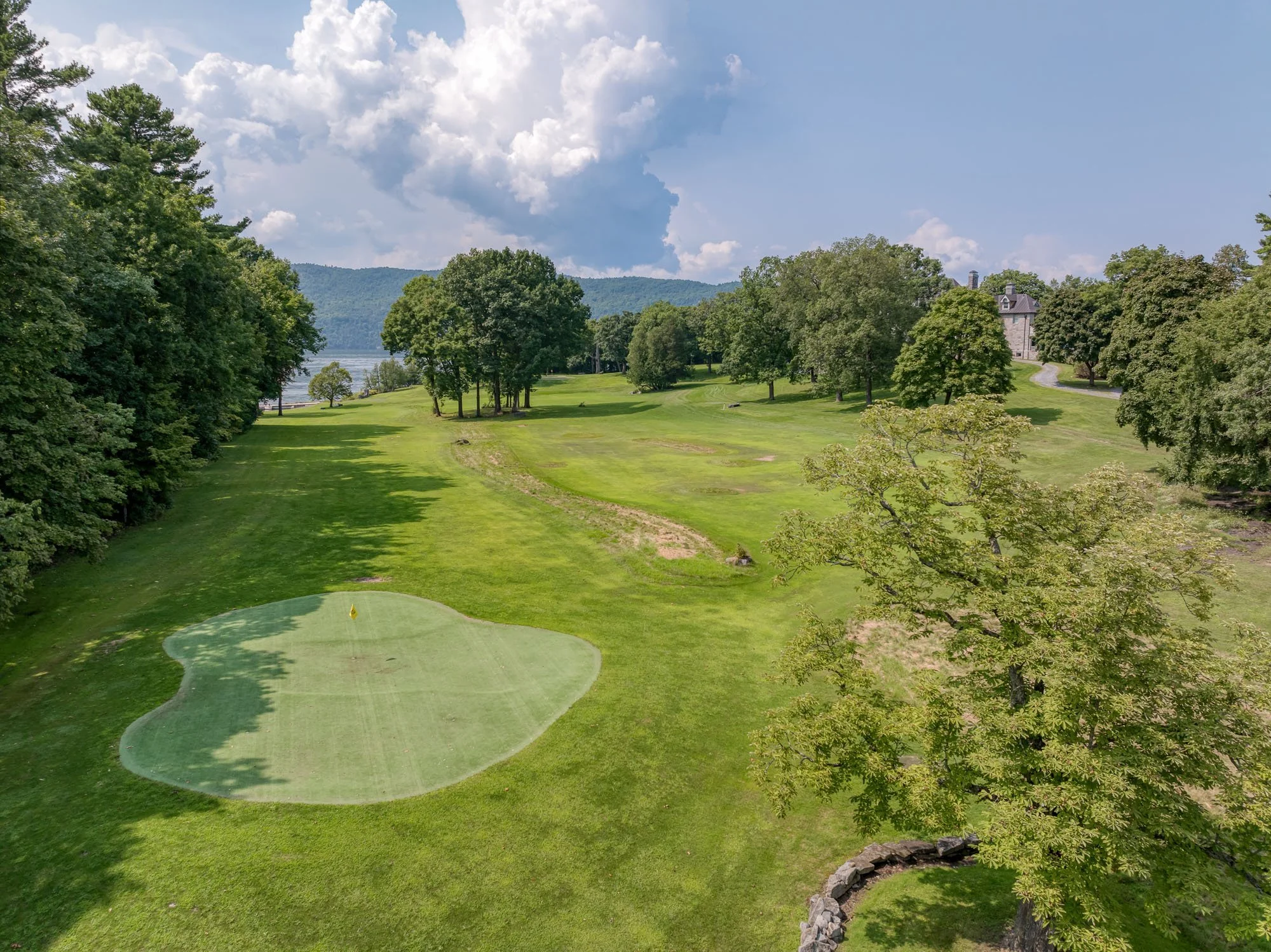 4-076-mls-75-ferrisburgh-1040-grosse-pointe-rd.jpg