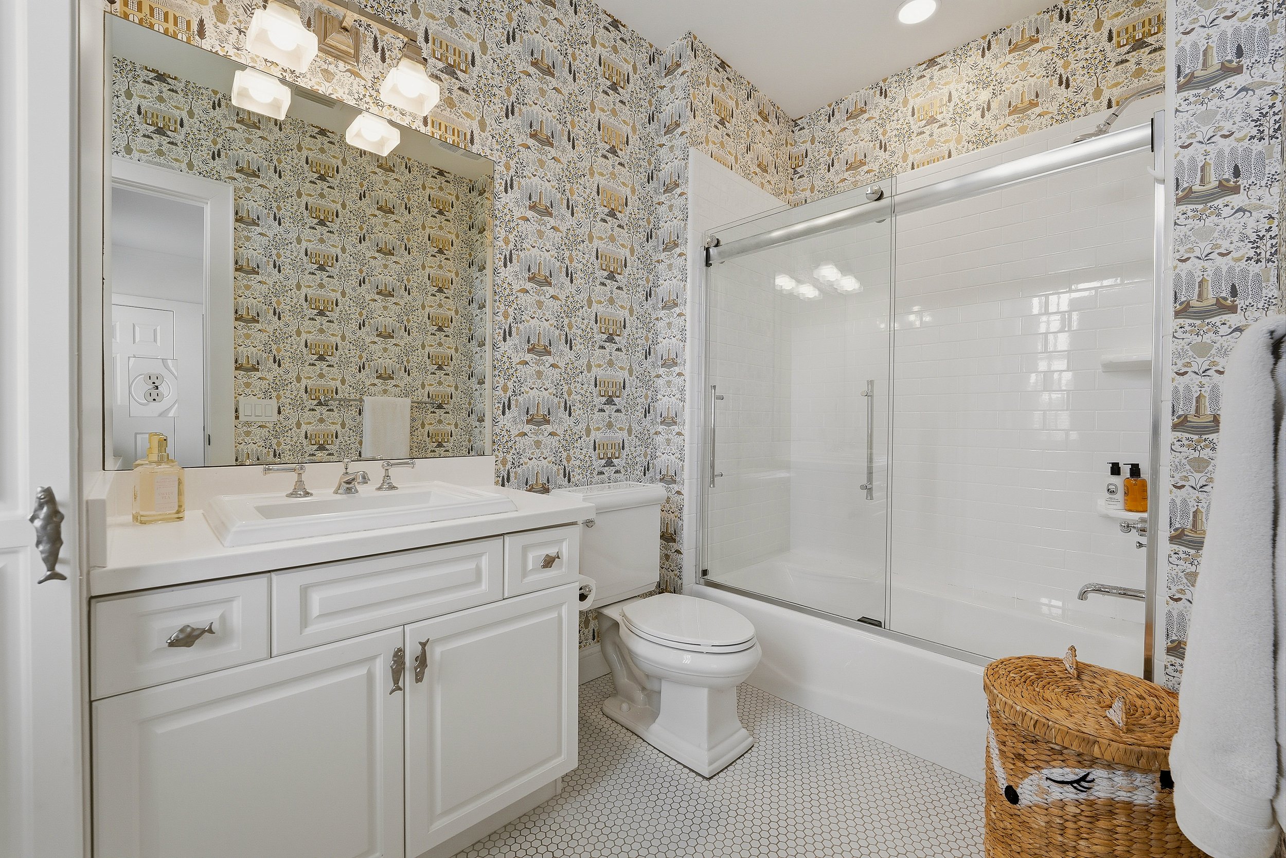 4601 new broad st-52.jpg