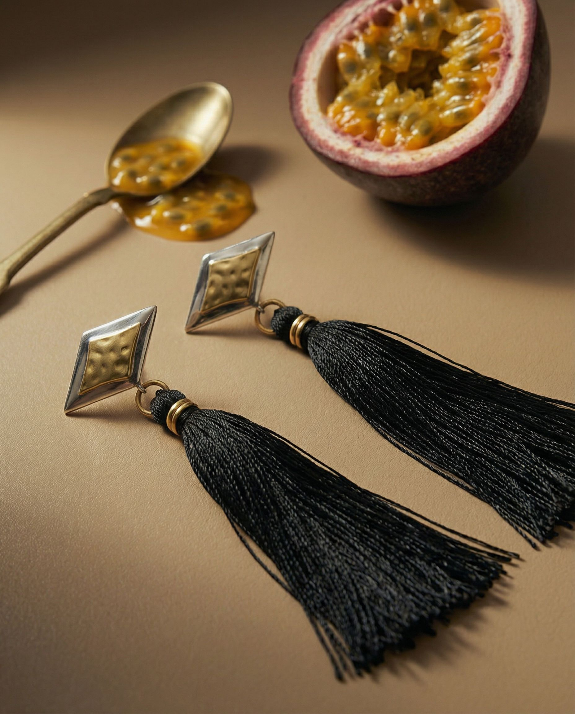 Studio3A_House-of-Harlow_Steorra-Drop-Fringe-Earrings_1c.png