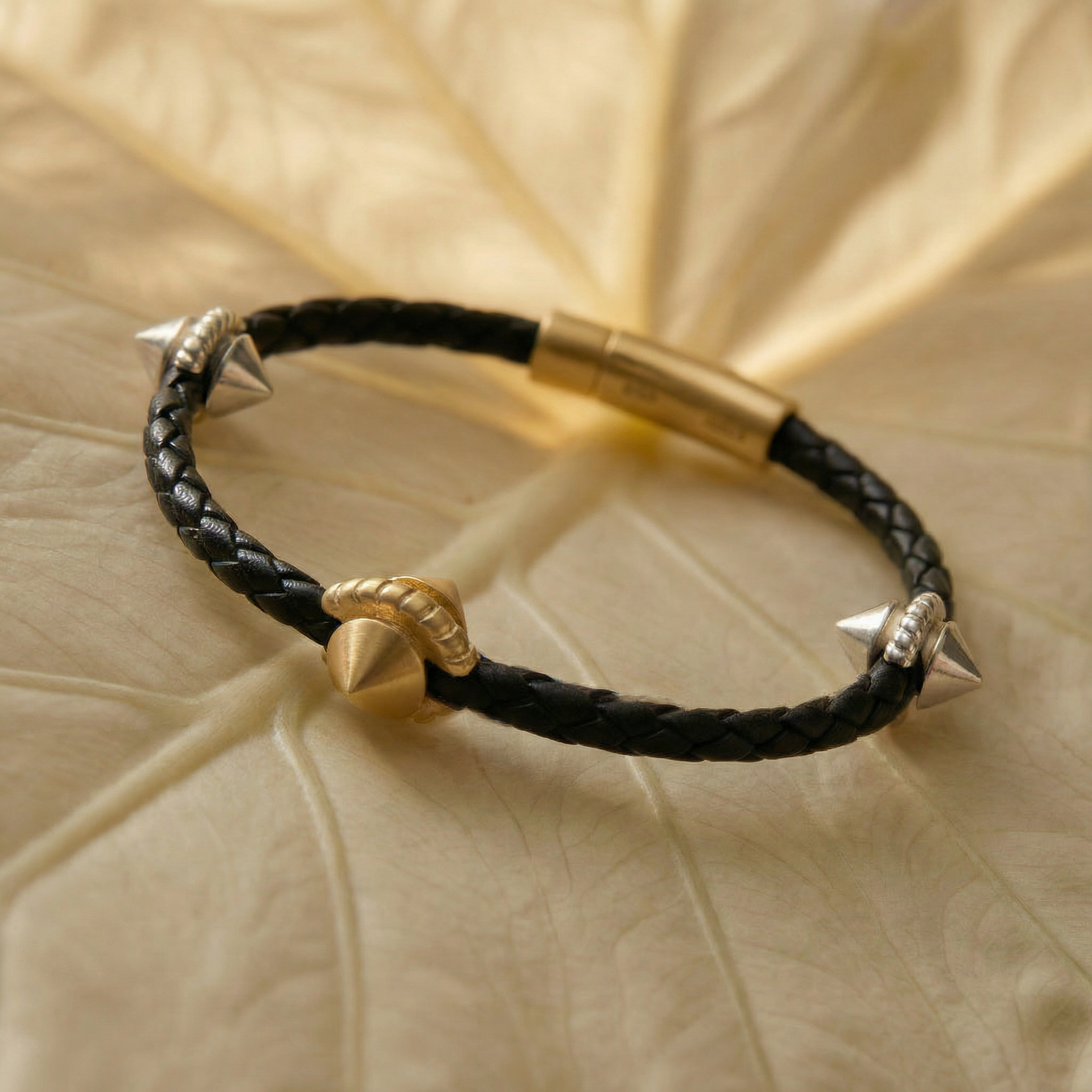 Studio3A_House-of-Harlow_Harlow-Stud-Leather-Bracelet_1b.png