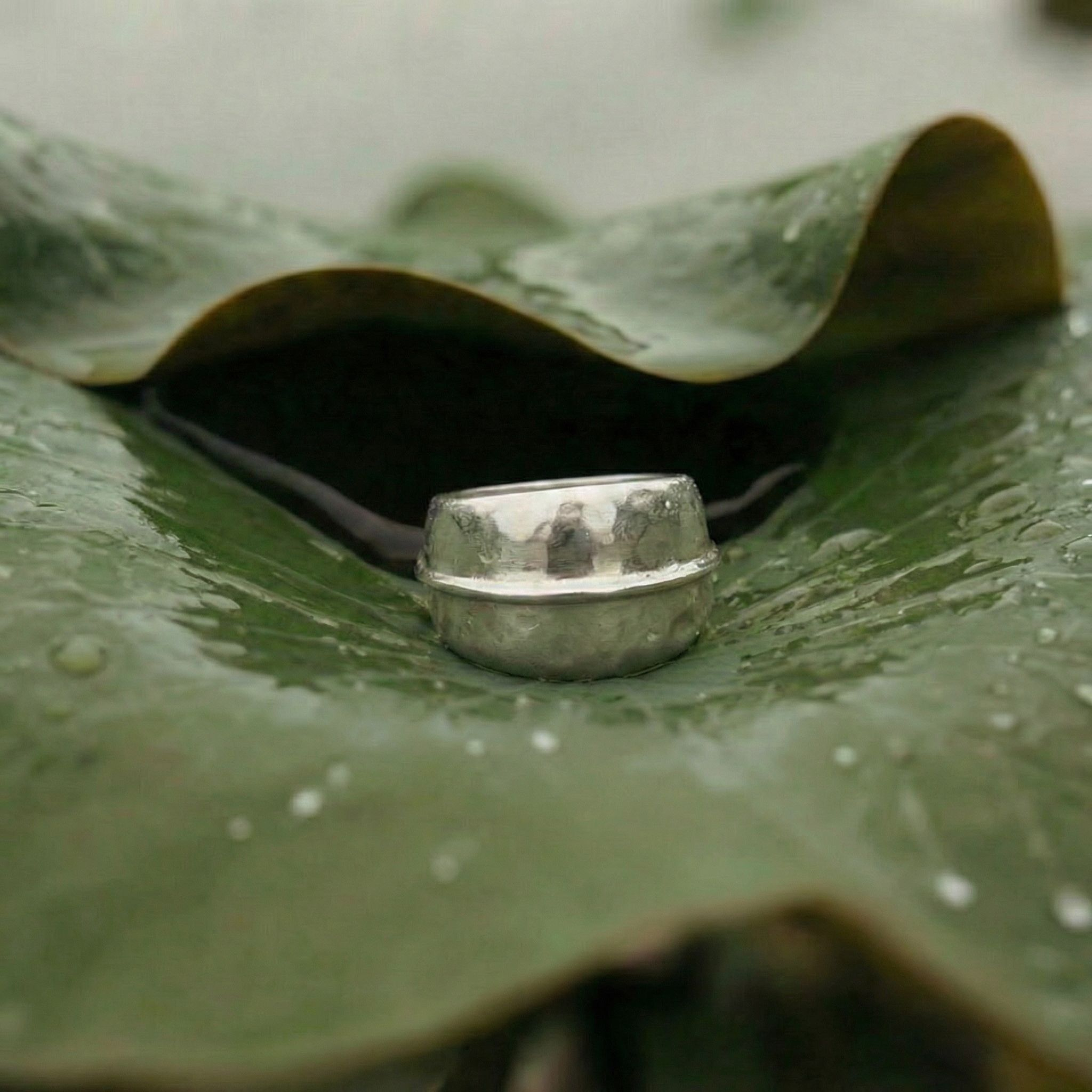 Studio3A_House-of-Harlow_arch-ring-s_1c 1.png