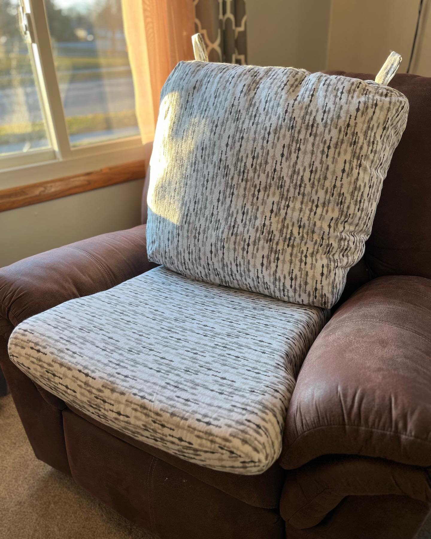 These Fresh seats 🪑 are ready! 🎉

My customer brought me the cushions from an inherited glider gifted to her from her grandmother. She wanted to keep the chair that had a perfectly good frame but wanted the cushions reupholstered to let this match 
