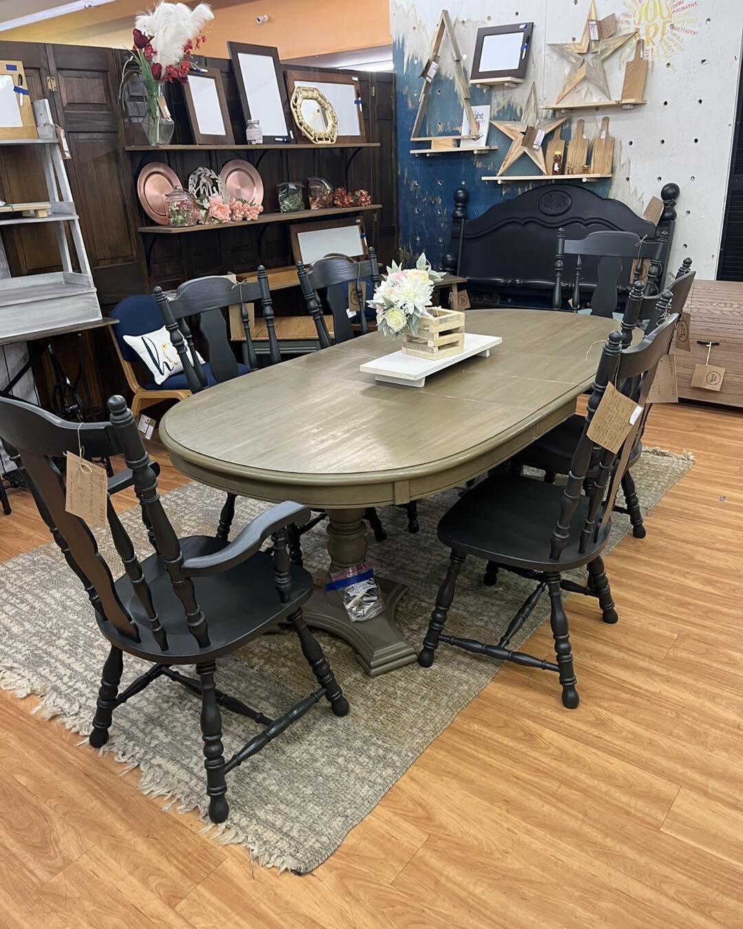A look inside our booth this week at the Neenah Vintage Mall!

I love this place! Great people, awesome booths with talented vendors &amp; super close to home! ❤️

All items pictured are currently available, the dining set &amp; a few other pieces we