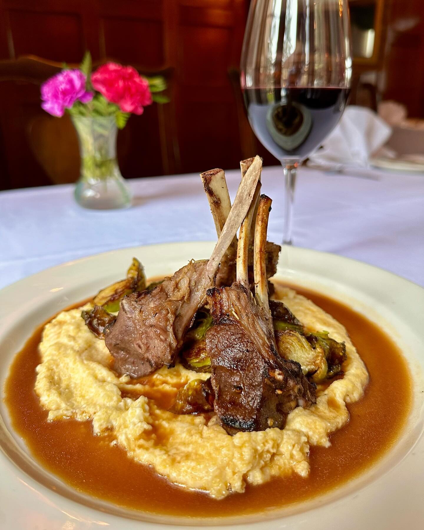 Weekend feature: Citrus herbed lamb lollipops with crispy Brussels sprouts. Cradled by goat cheese polenta, surrounded by a pomegranate jus. Let&rsquo;s share a bottle of Italian wine with this, yes? 

We look forward to seeing and serving you this w