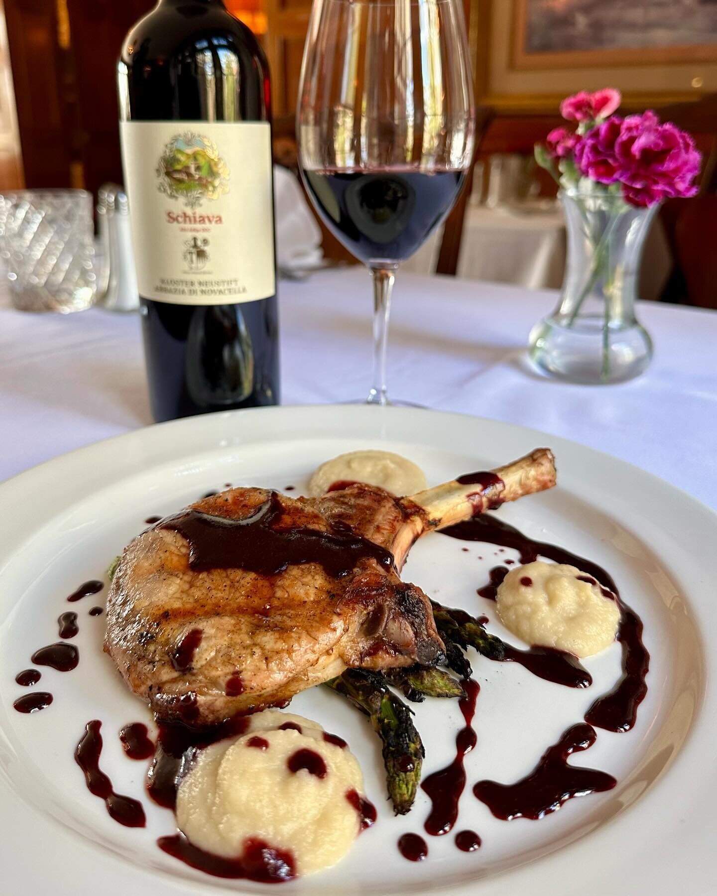 Weekend feature: Bone in pork chop, celeriac pur&eacute;e, blueberry gastrique, charred asparagus. We&rsquo;ve got the perfect @abbazianovacella.wine to pair with this chop, believe it! We&rsquo;re looking forward to seeing and serving you this weeke