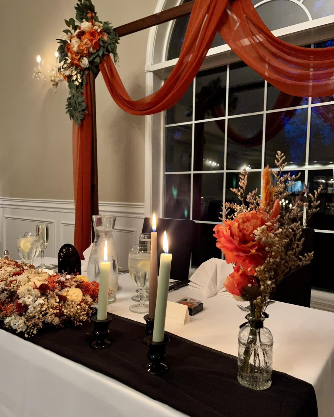 Happy Thanksgiving from our home to yours! 

We hope you all have a fun, and filling, day with family 🍂🍗

Decorations by: W.E.D Michigan