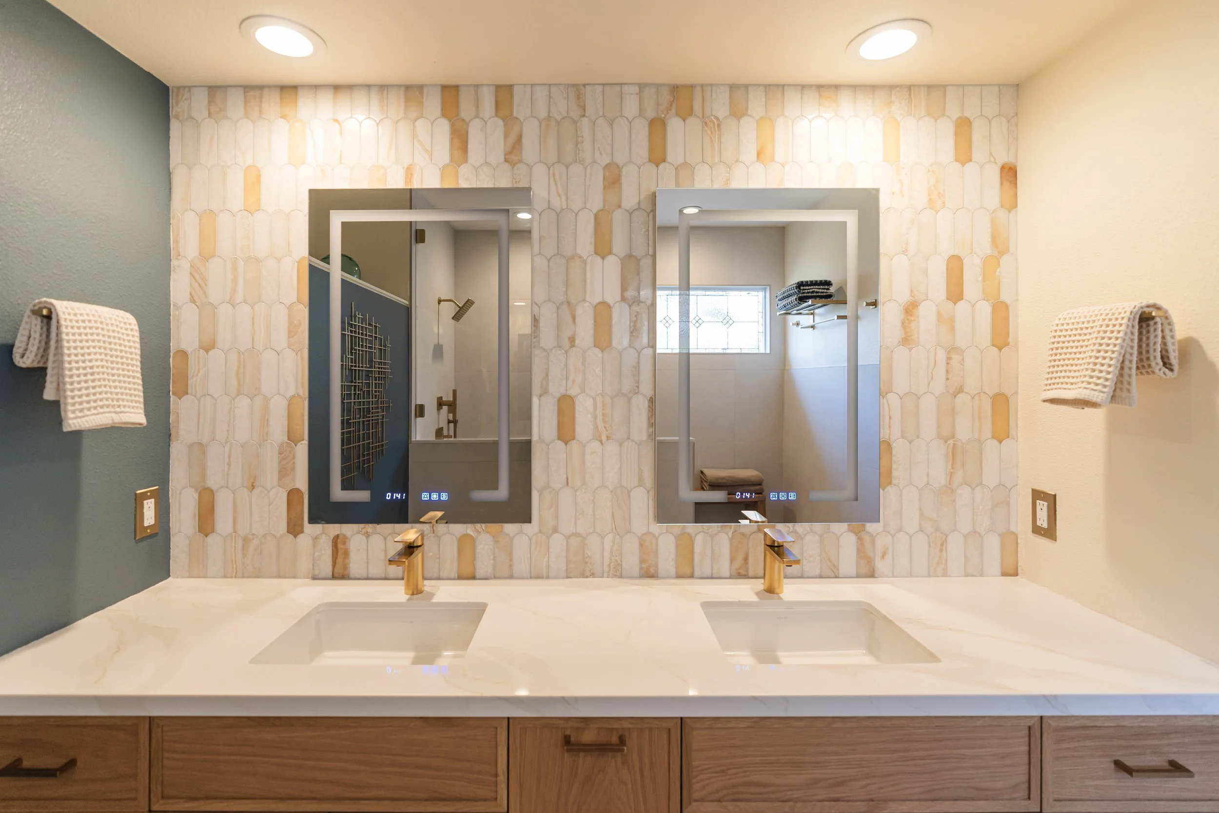 Santucci Bath 5.jpg