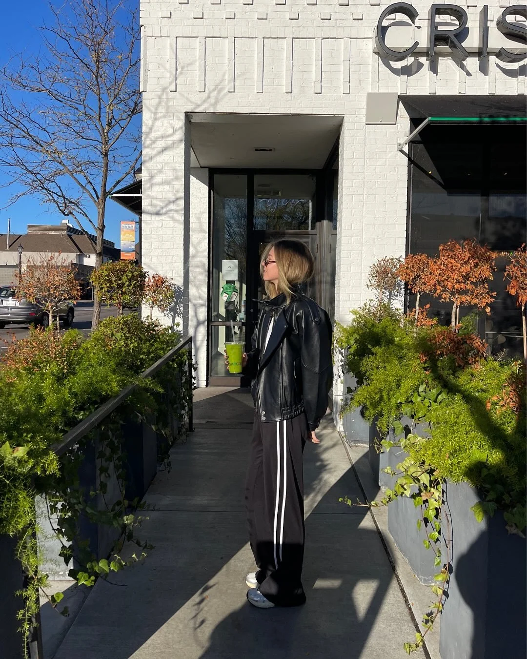 R&ecirc;ve Studios x @crispandgreen partnership is here, as it was always been meant to be. We see you bopping over after class, so we thought it was time to make your post-class ritual even sweeter.
&nbsp;
Unlimited Members, we&rsquo;re adding 200 p