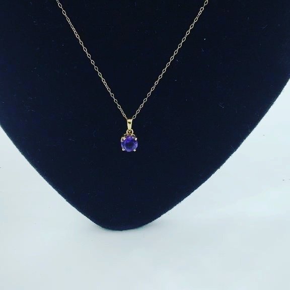 Online jewelry auction on hibid! These pieces are the most unique and cool I have seen in a long time. It runs 3/27-4/7. Put "kregold hibid" in your browser. #emerald #diamonds #ruby #amethyst #14karatgold #sapphire #jade #beetlewingsearrin