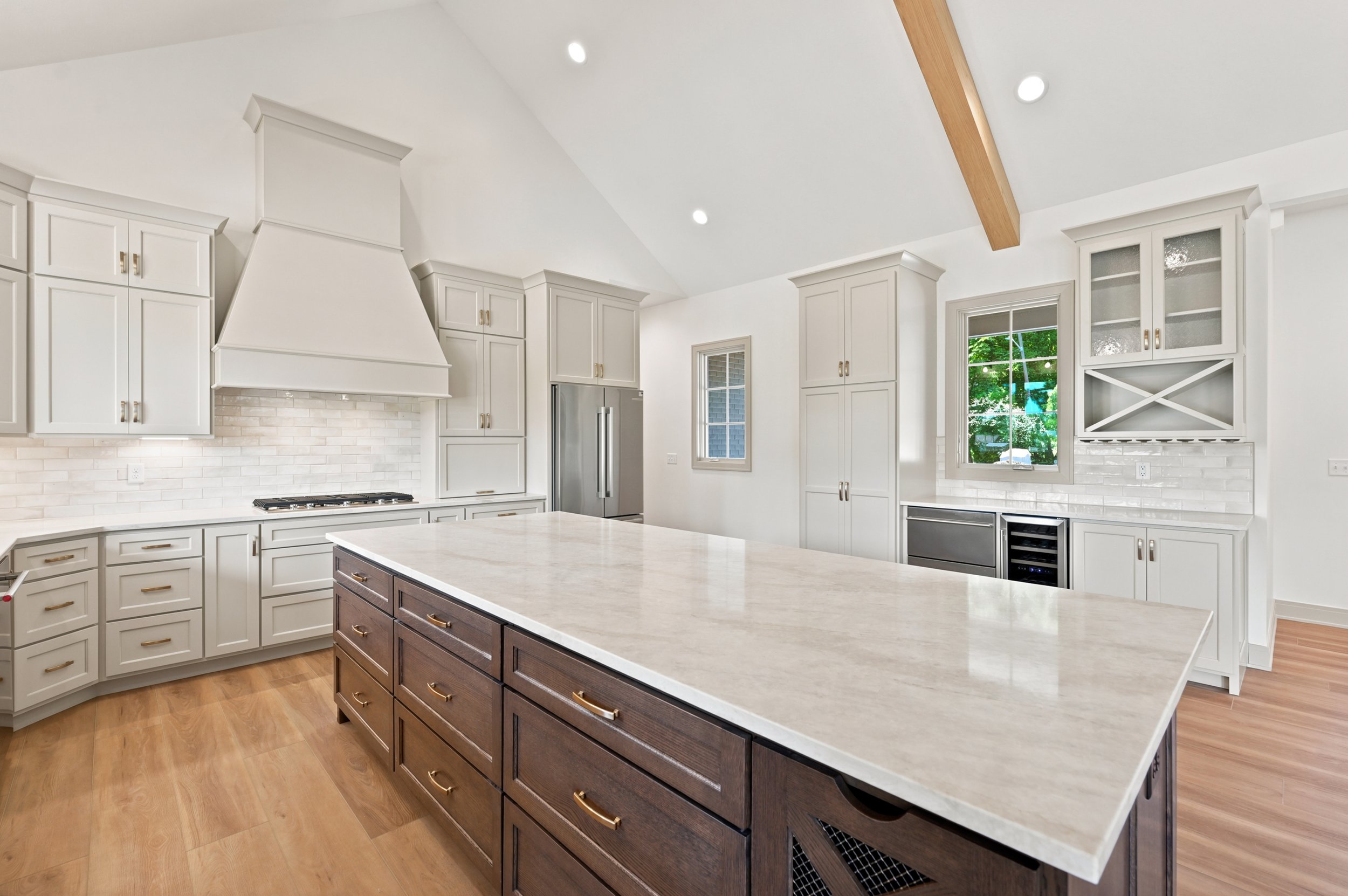 409 n st Claire_019.jpg