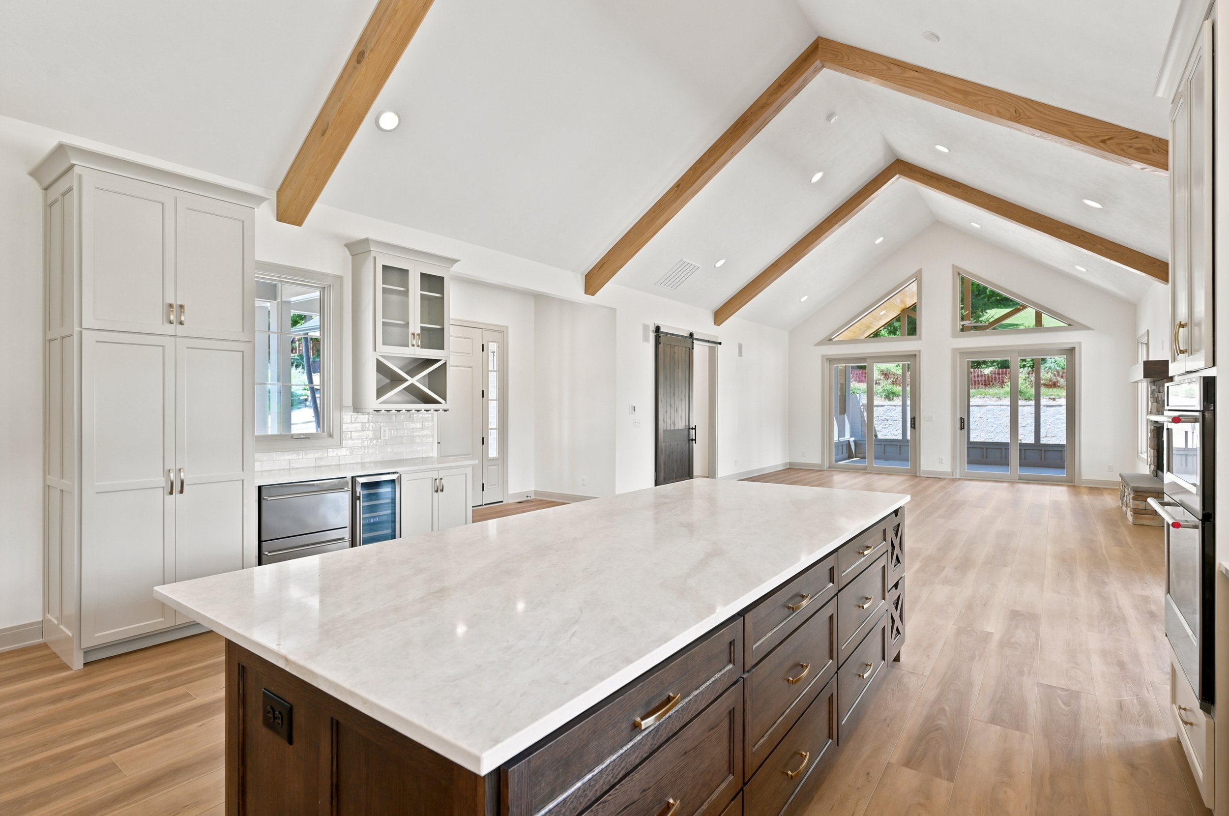 409 n st Claire_012.jpg