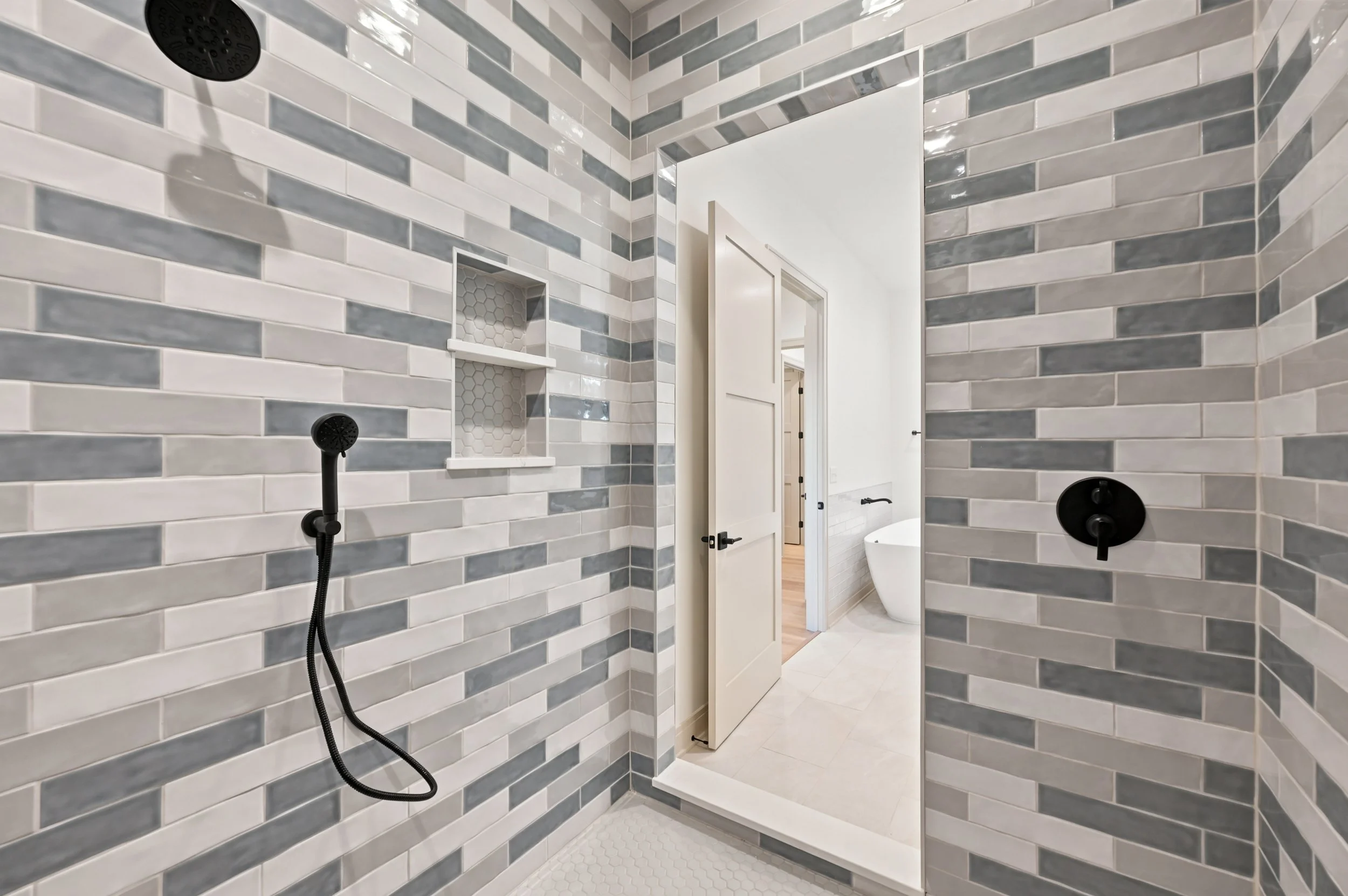 409 n st Claire_035.jpg