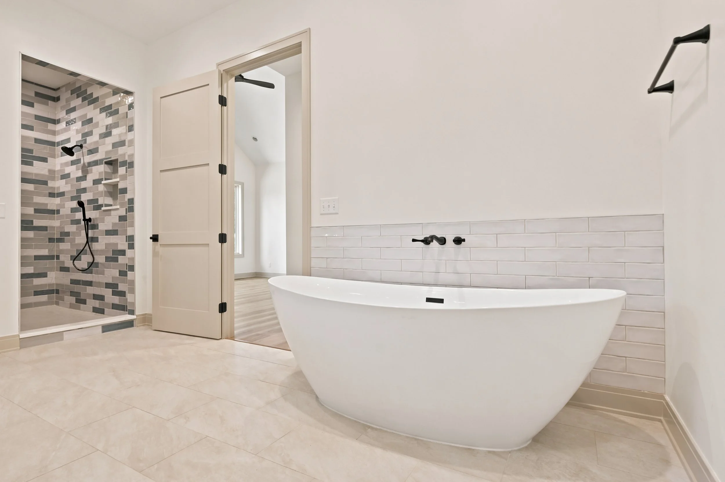 409 n st Claire_032.jpg