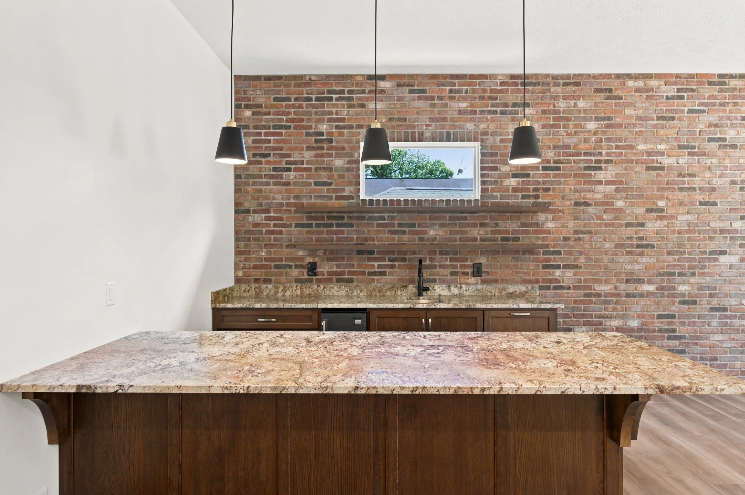 409 n st Claire_022.jpg
