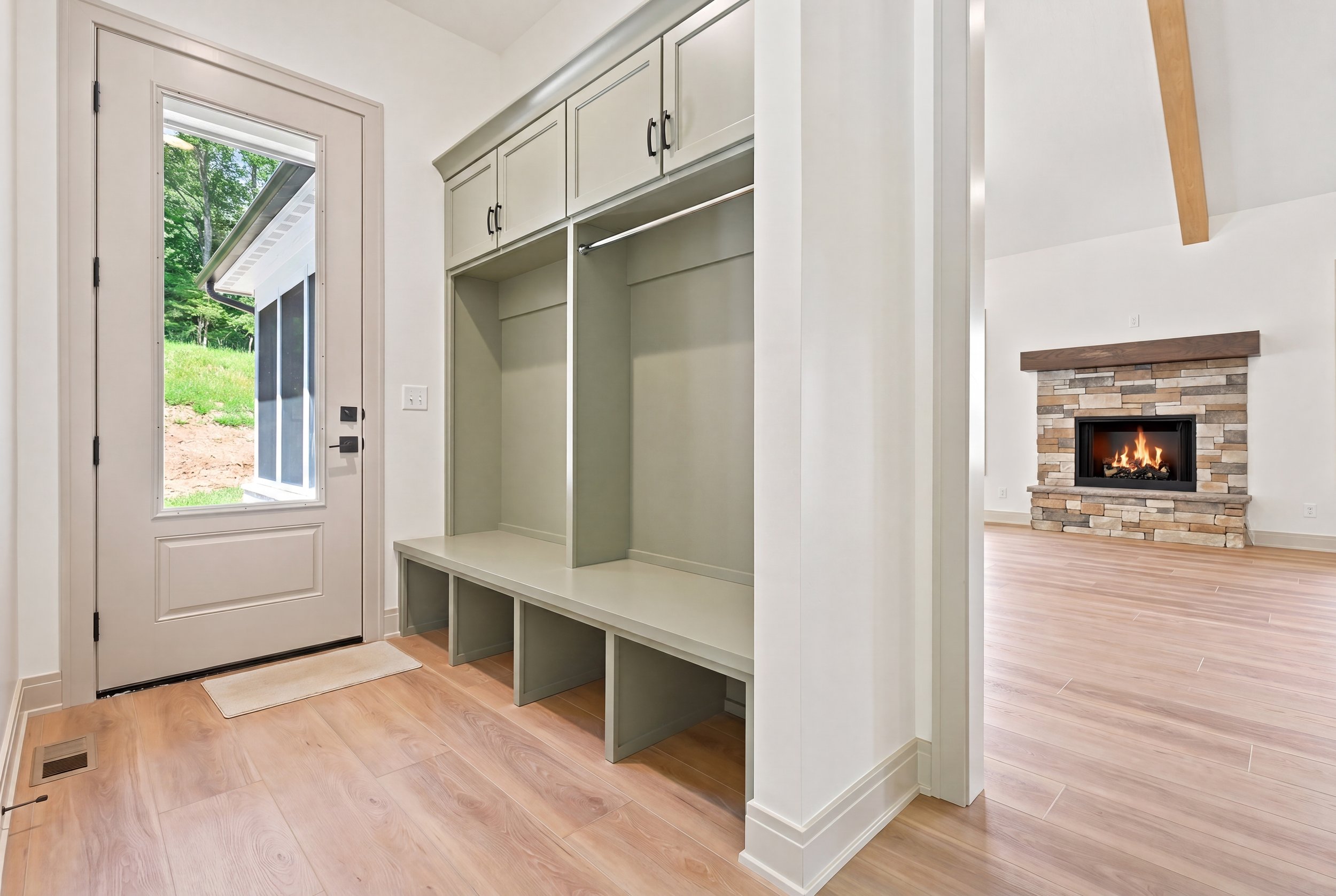 409 n st Claire_046.jpg