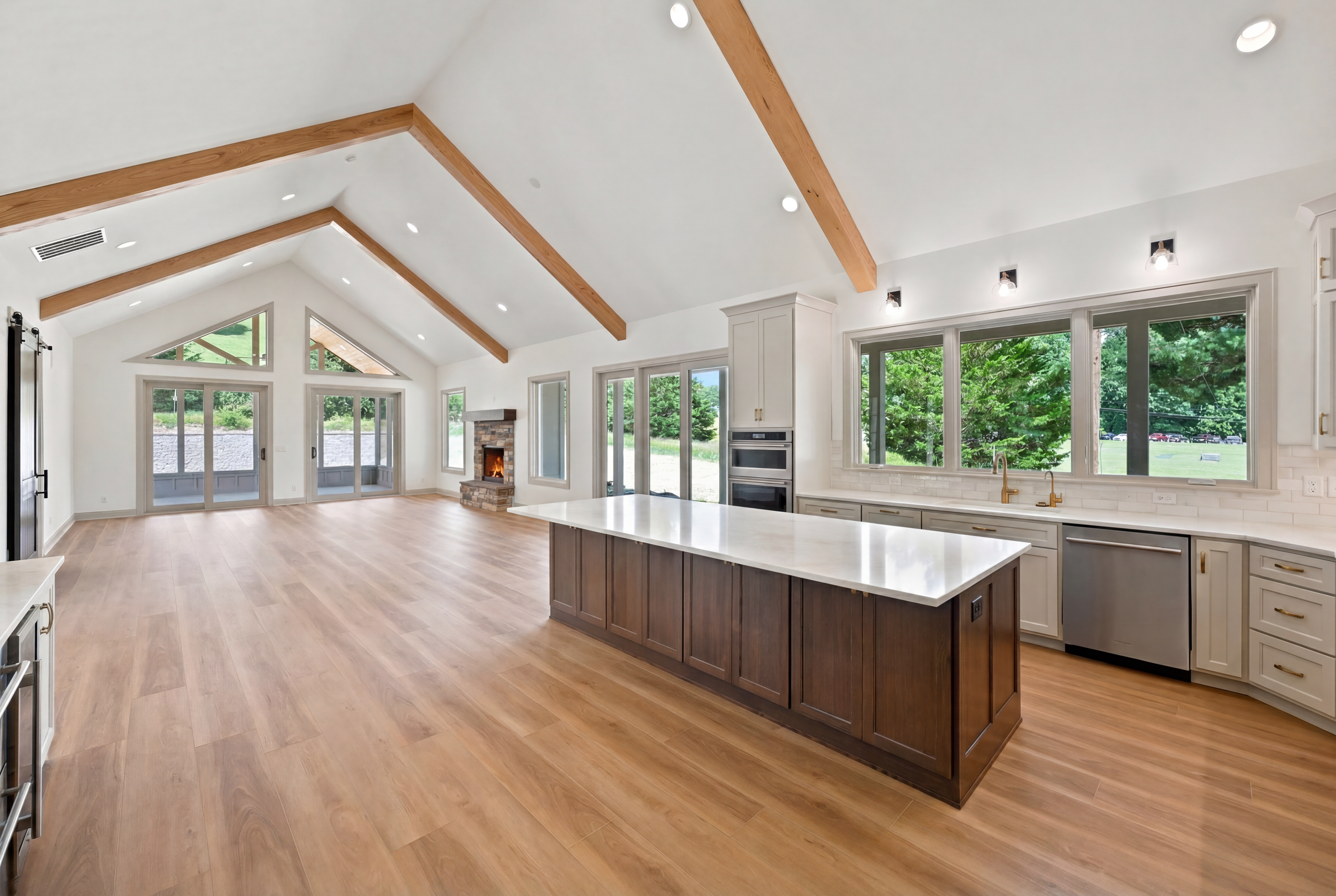 409 n st Claire_010.jpg