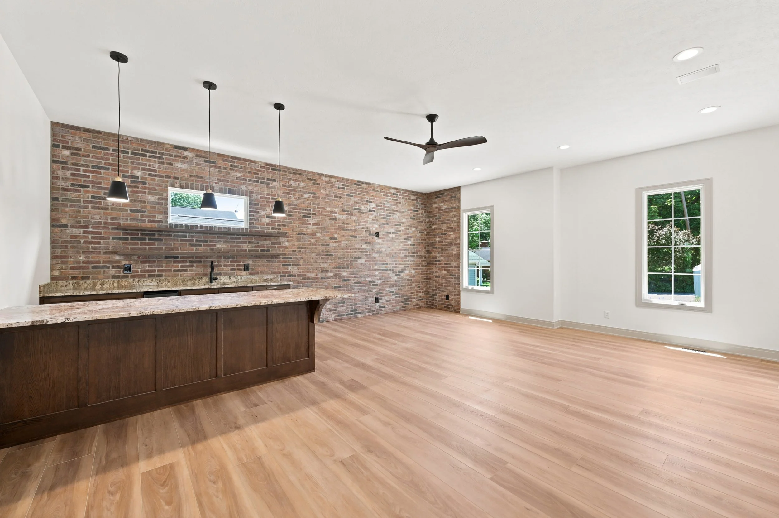 409 n st Claire_020.jpg