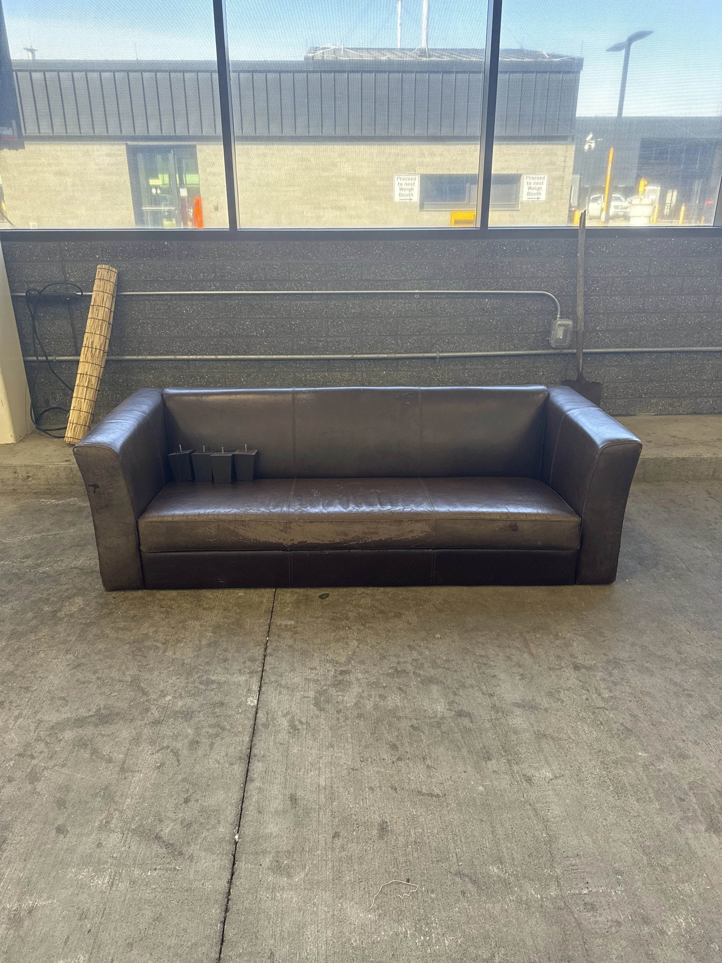 couch9.jpg
