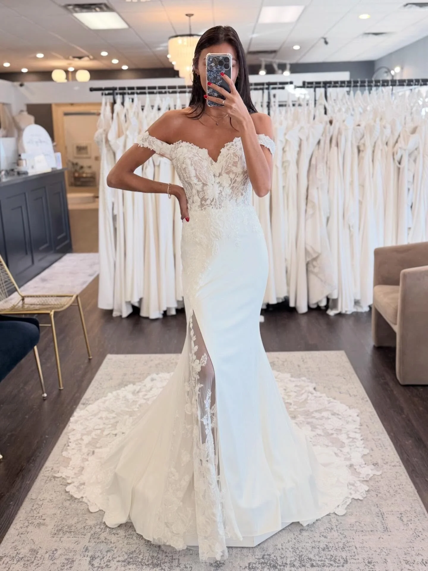 A lil leg slit action never hurt nobody ✨ 

Designer: @maggiesotterodesigns 

#selfiesunday #somethingbluebridal

Wedding &bull; Dress Shopping &bull; Wedding Gown Leg Slit &bull; Wedding Gowns &bull; 2026 Bride &bull; 2027 Bride