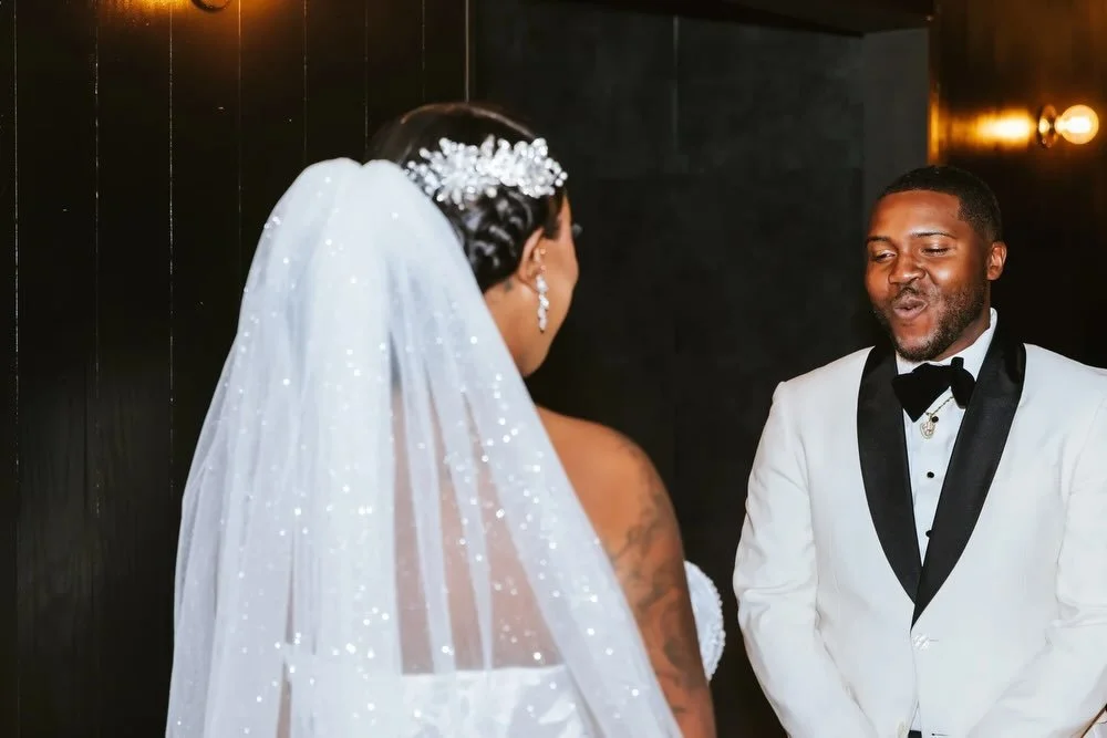 Nothing beats when a groom finally gets to see his beautiful bride! ✨

On the blog: Jordan &amp; Jerry&rsquo;s stunning wedding! 🍾 
Spoiler alert: she wore TWO gorgeous gowns! 🤍

Ceremony Dress &amp; Veil: @martinalianabridal from SBB
Reception Dre